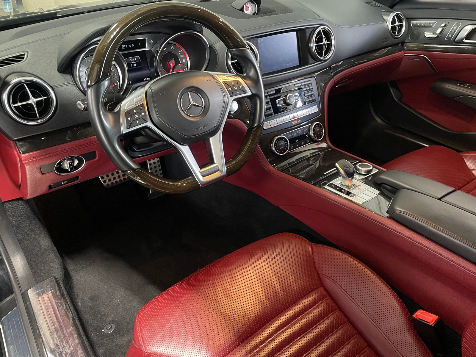 Thumbnail: 2015 Mercedes-Benz SL-Class - 2