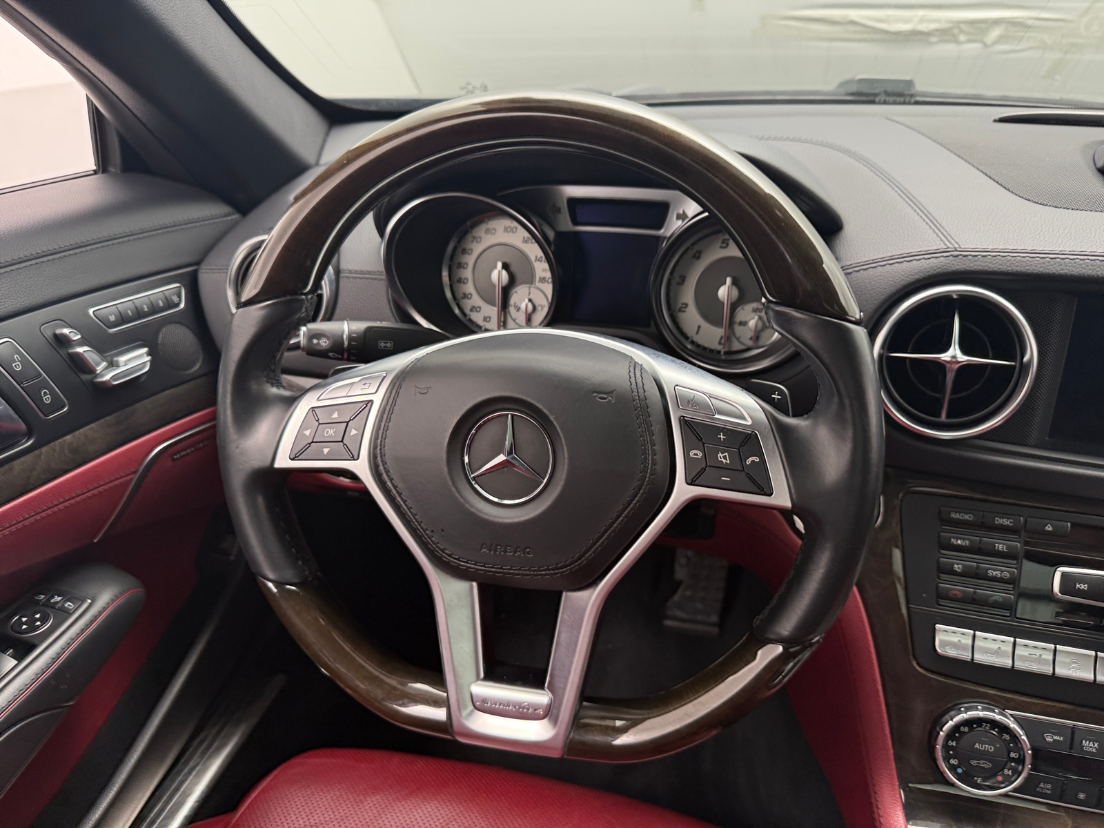 Thumbnail: 2015 Mercedes-Benz SL-Class - 4