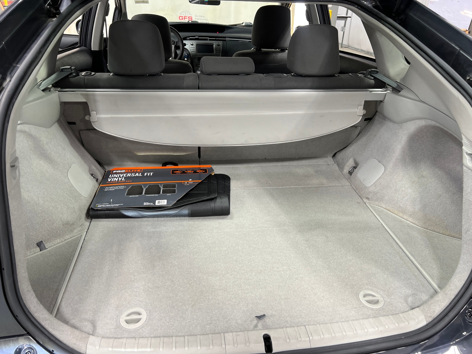 Thumbnail: 2013 Toyota Prius - 7