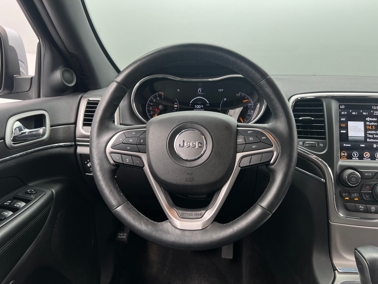 Thumbnail: 2018 Jeep Grand Cherokee - 4