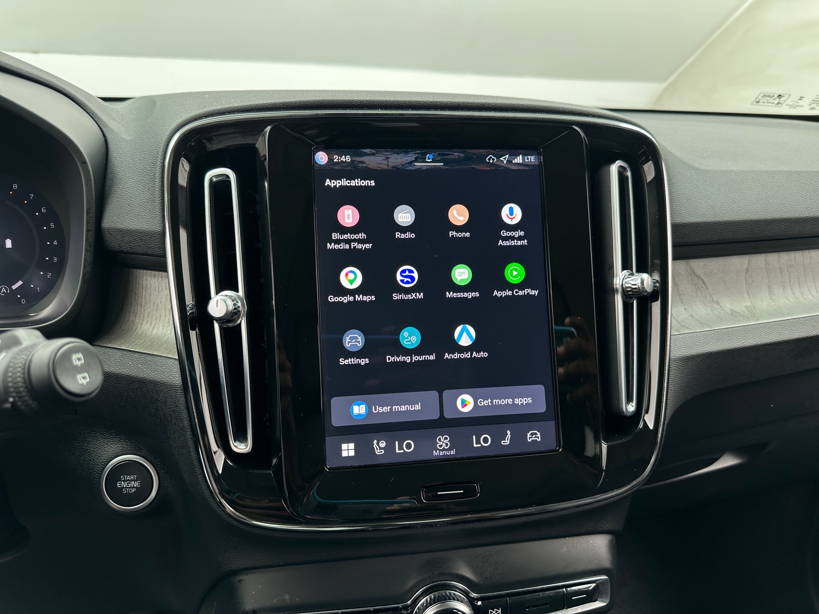 Thumbnail: 2026 Volvo XC40 - 4