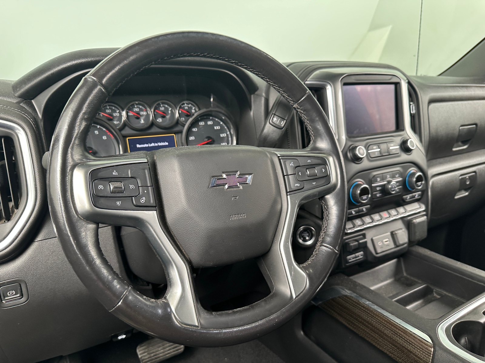 Thumbnail: 2020 Chevrolet Silverado 1500 - 5