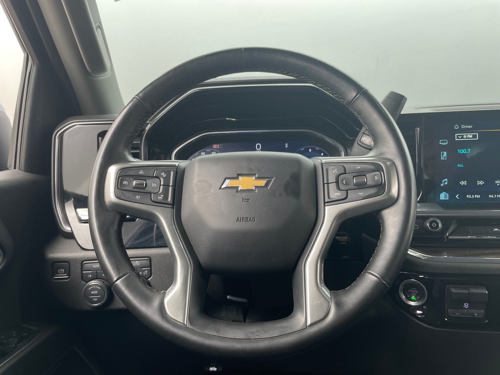 Thumbnail: 2025 Chevrolet Silverado 1500 - 5