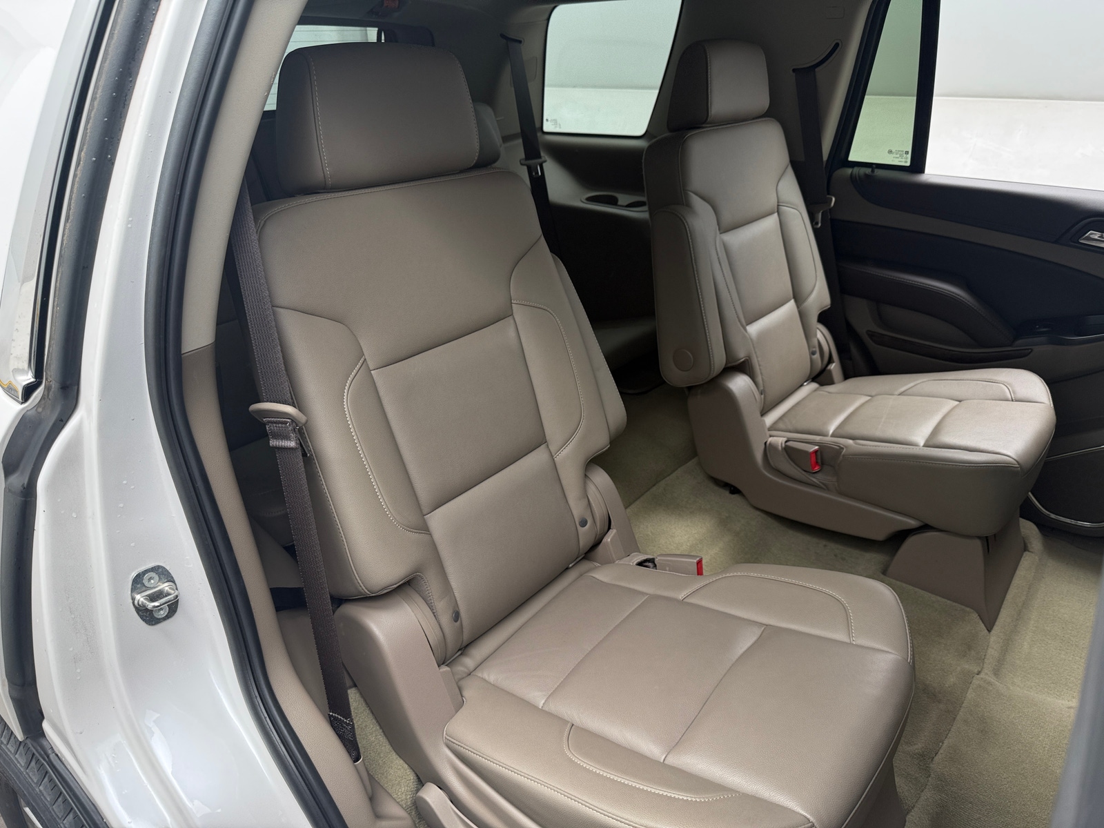 Thumbnail: 2017 Chevrolet Tahoe - 5
