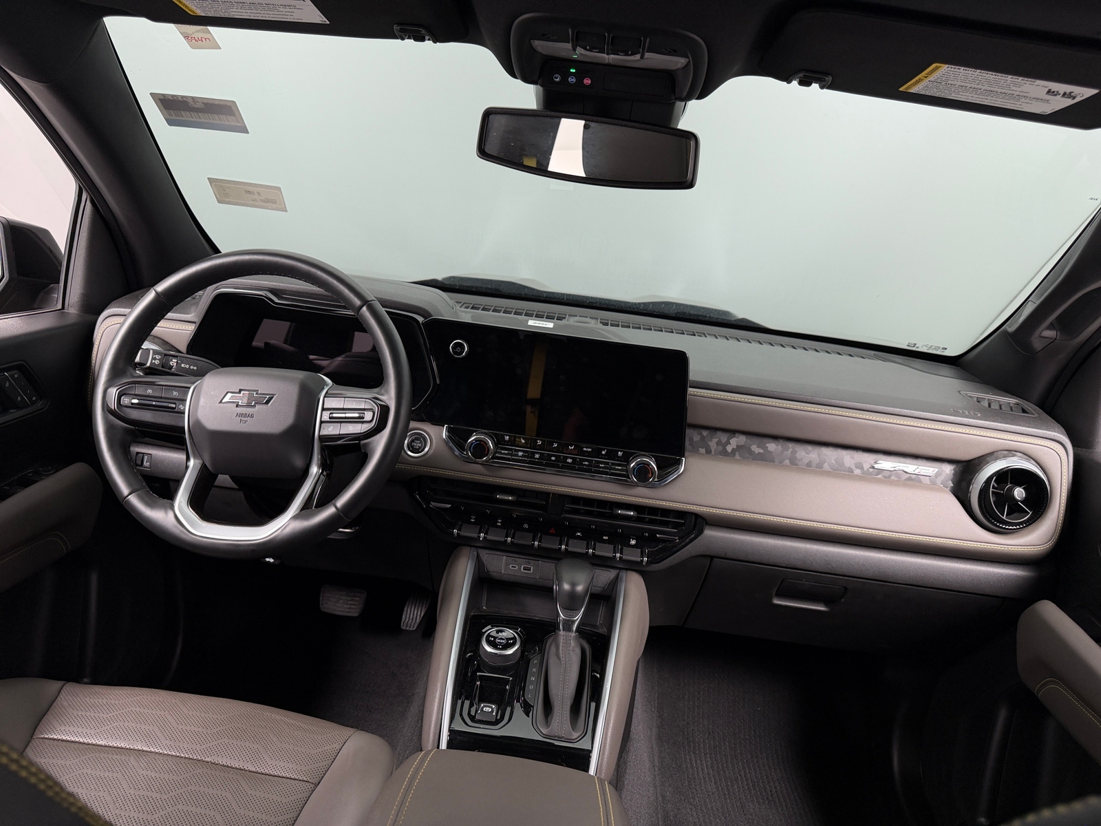 Thumbnail: 2023 Chevrolet Colorado - 3