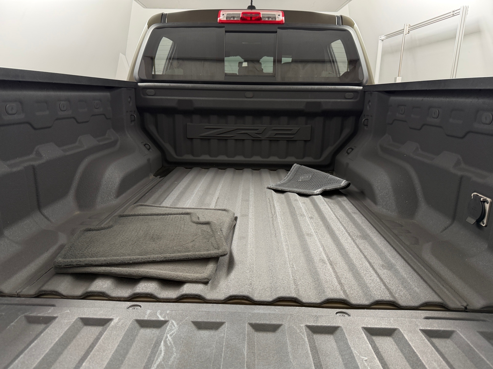 Thumbnail: 2023 Chevrolet Colorado - 7