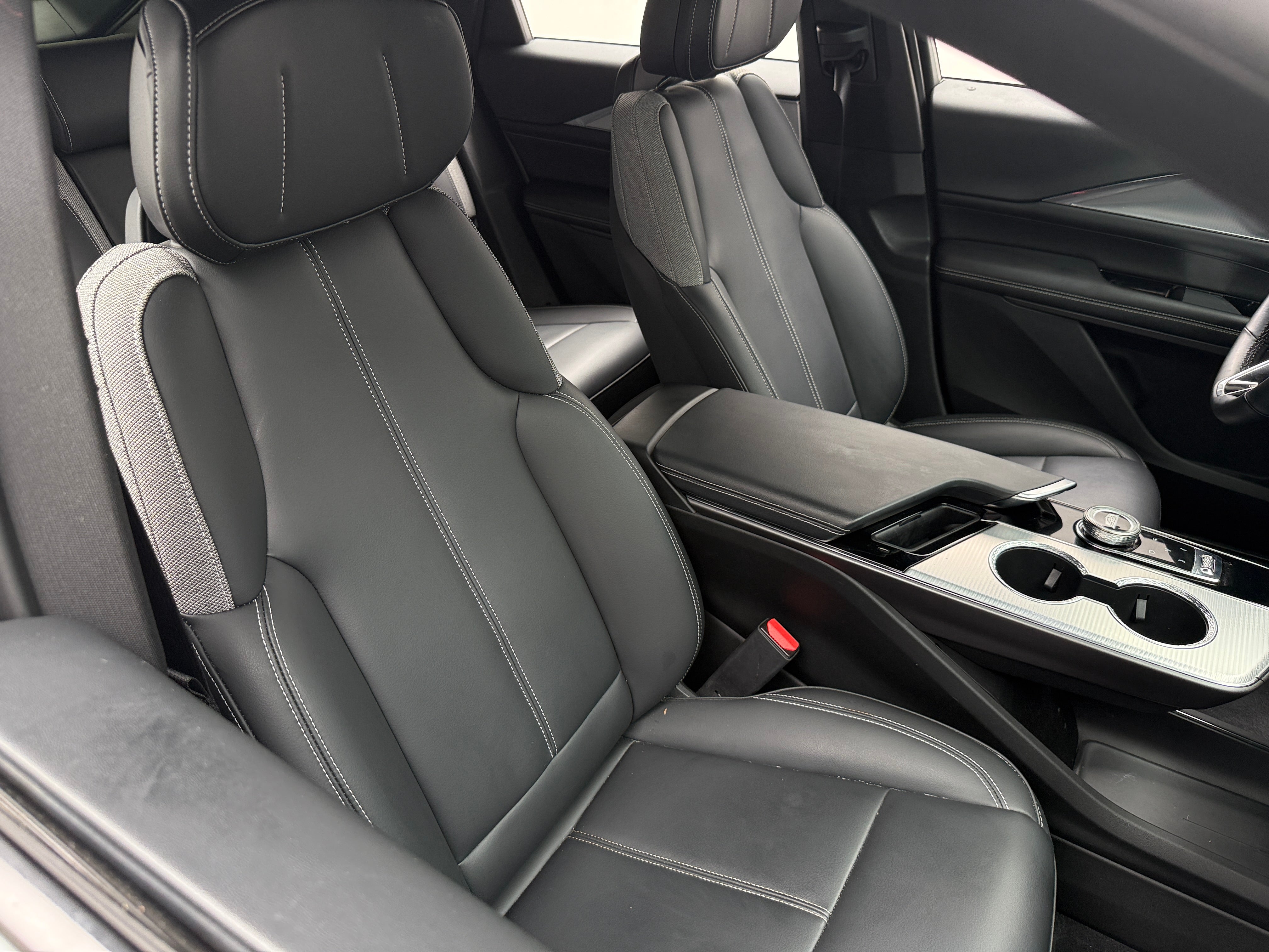 2024 Cadillac LYRIQ