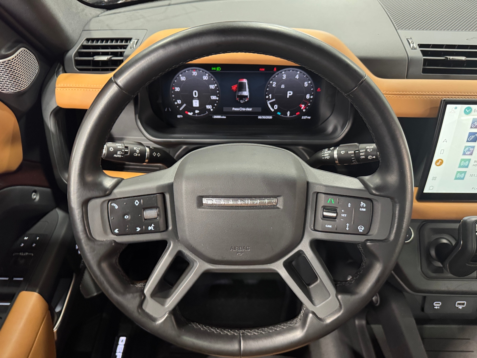 Thumbnail: 2023 Land Rover Defender - 4