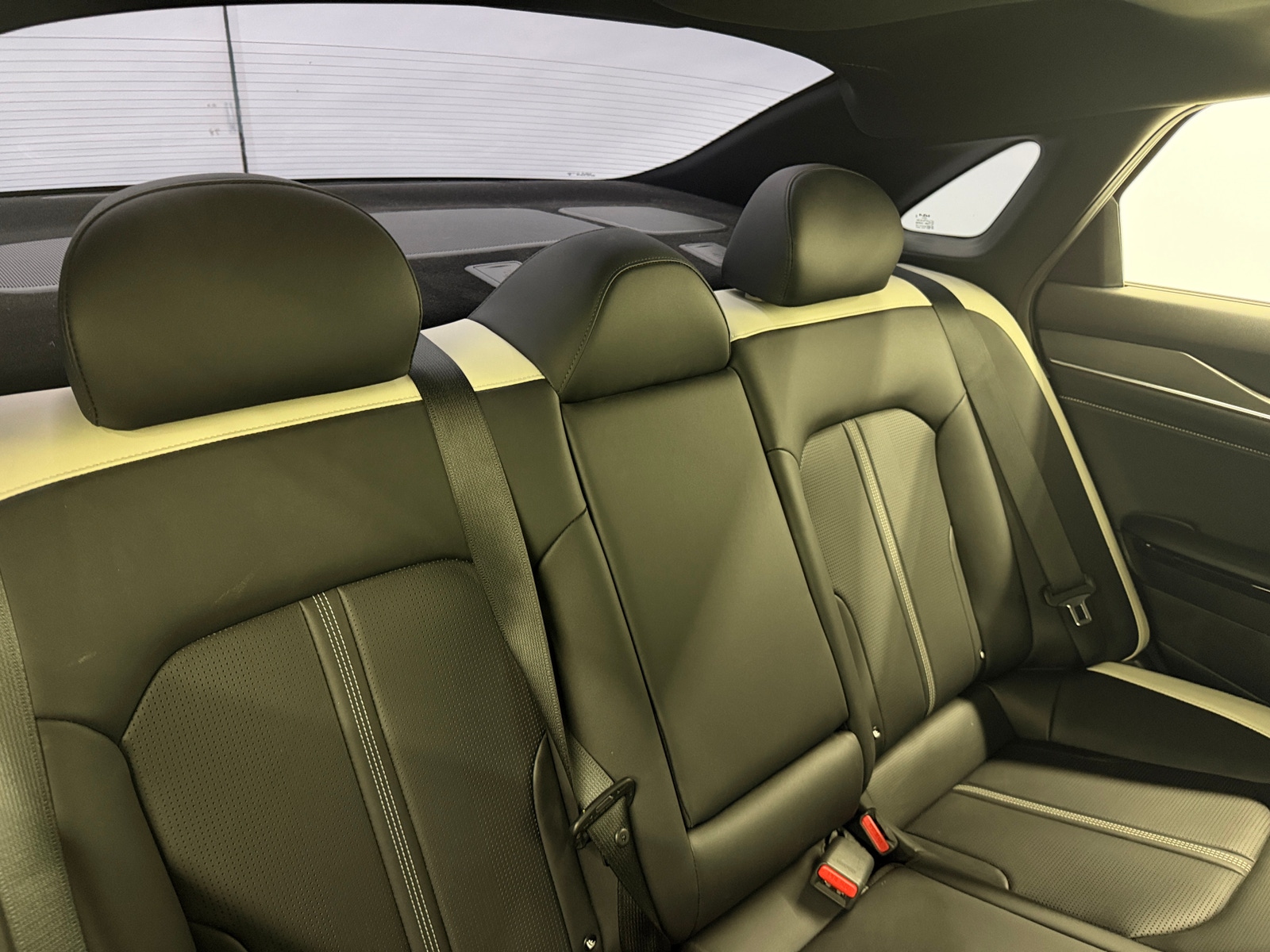 Thumbnail: 2025 Kia K5 - 5