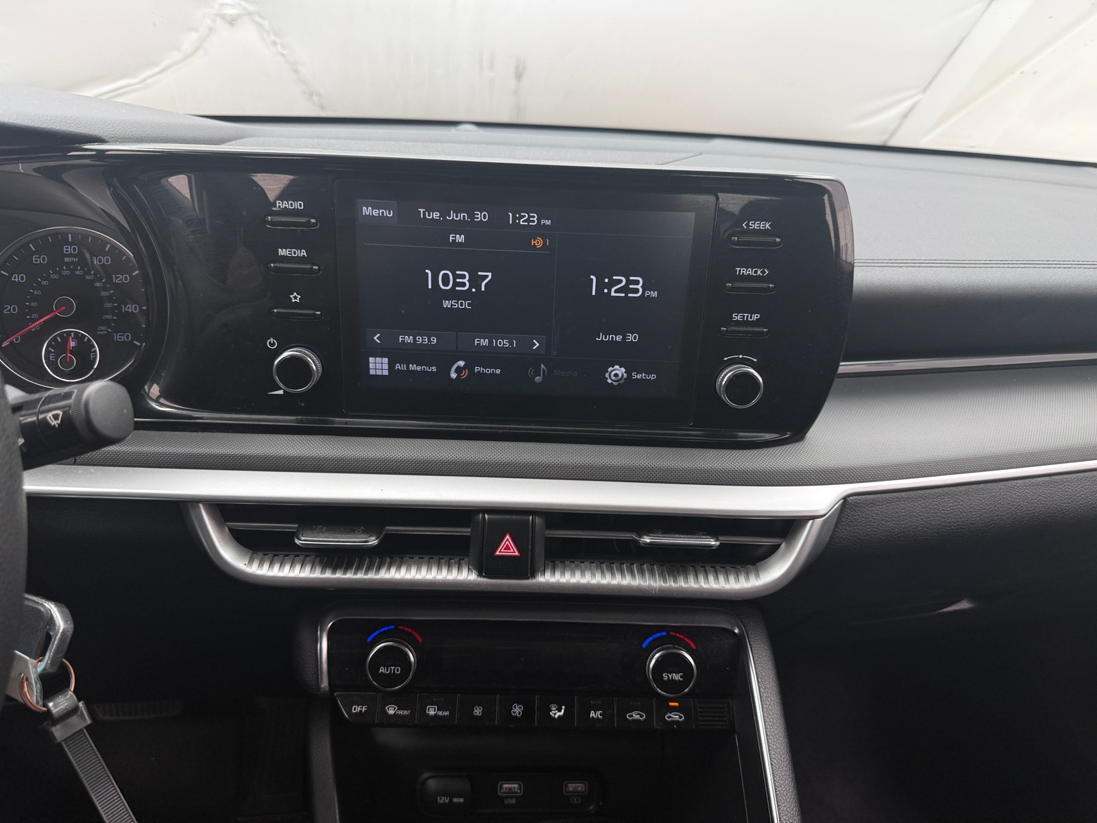 Thumbnail: 2021 Kia K5 - 4