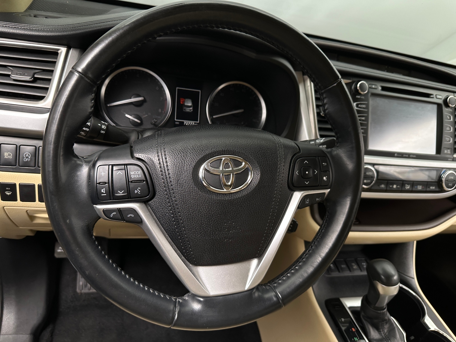 Thumbnail: 2018 Toyota Highlander - 4