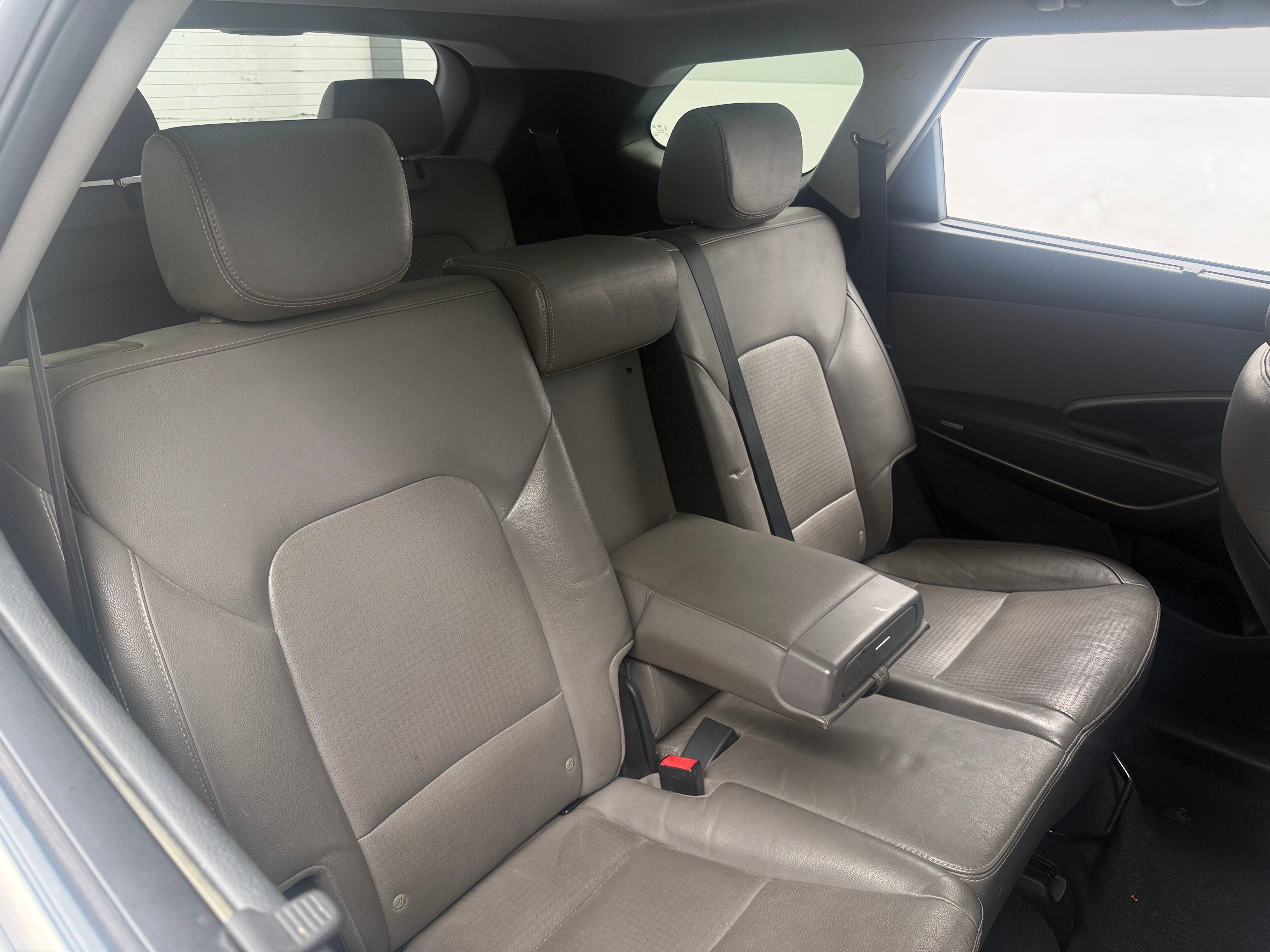 Used 2014 Hyundai Santa Fe Limited with VIN KM8SR4HF9EU066038 for sale in Pewaukee, WI