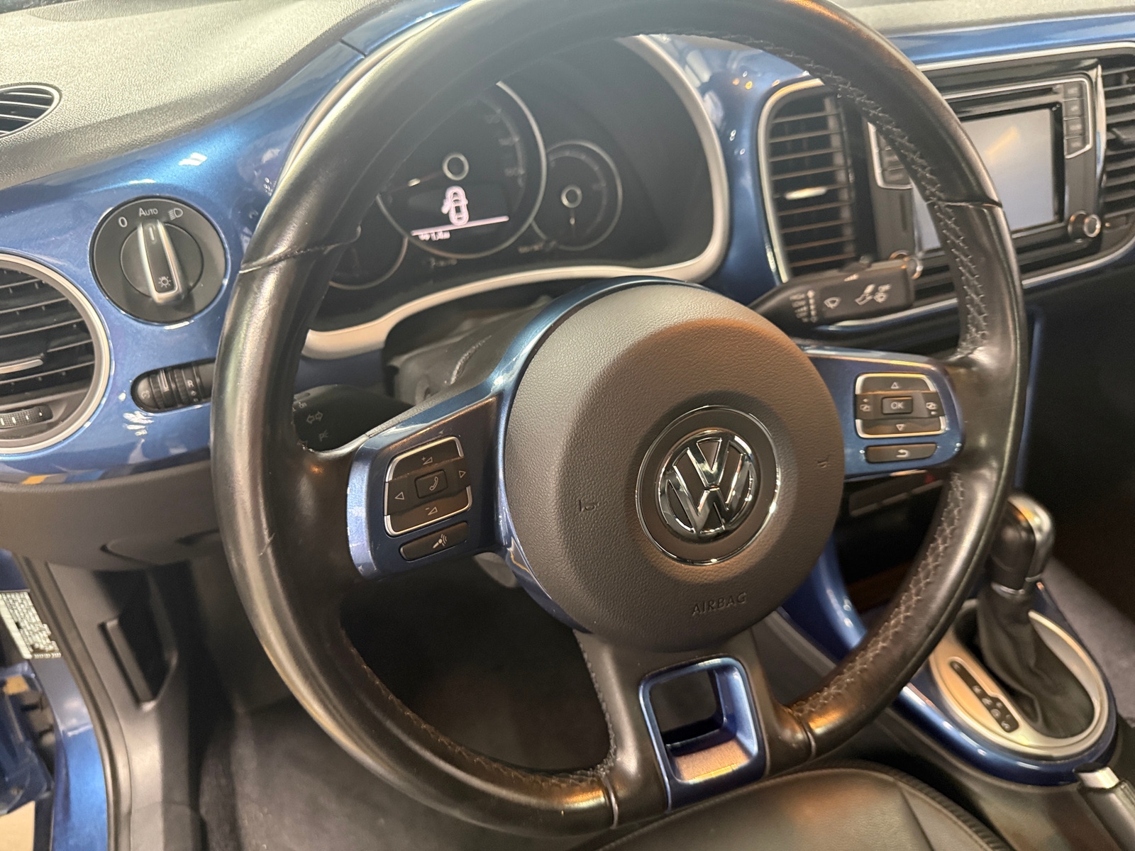 Thumbnail: 2018 Volkswagen Beetle - 4