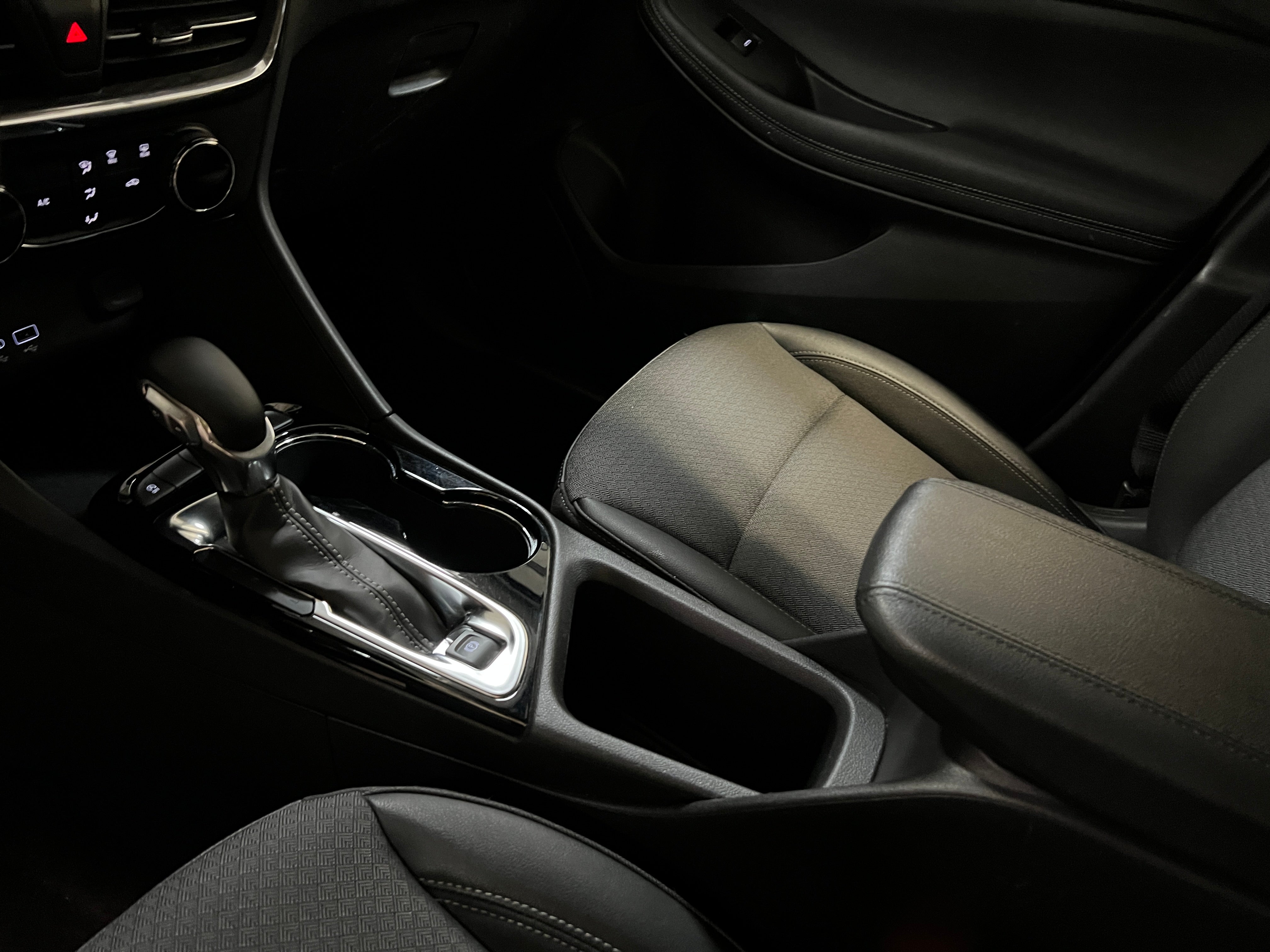 2025 Buick Encore GX Preferred - Photo 7