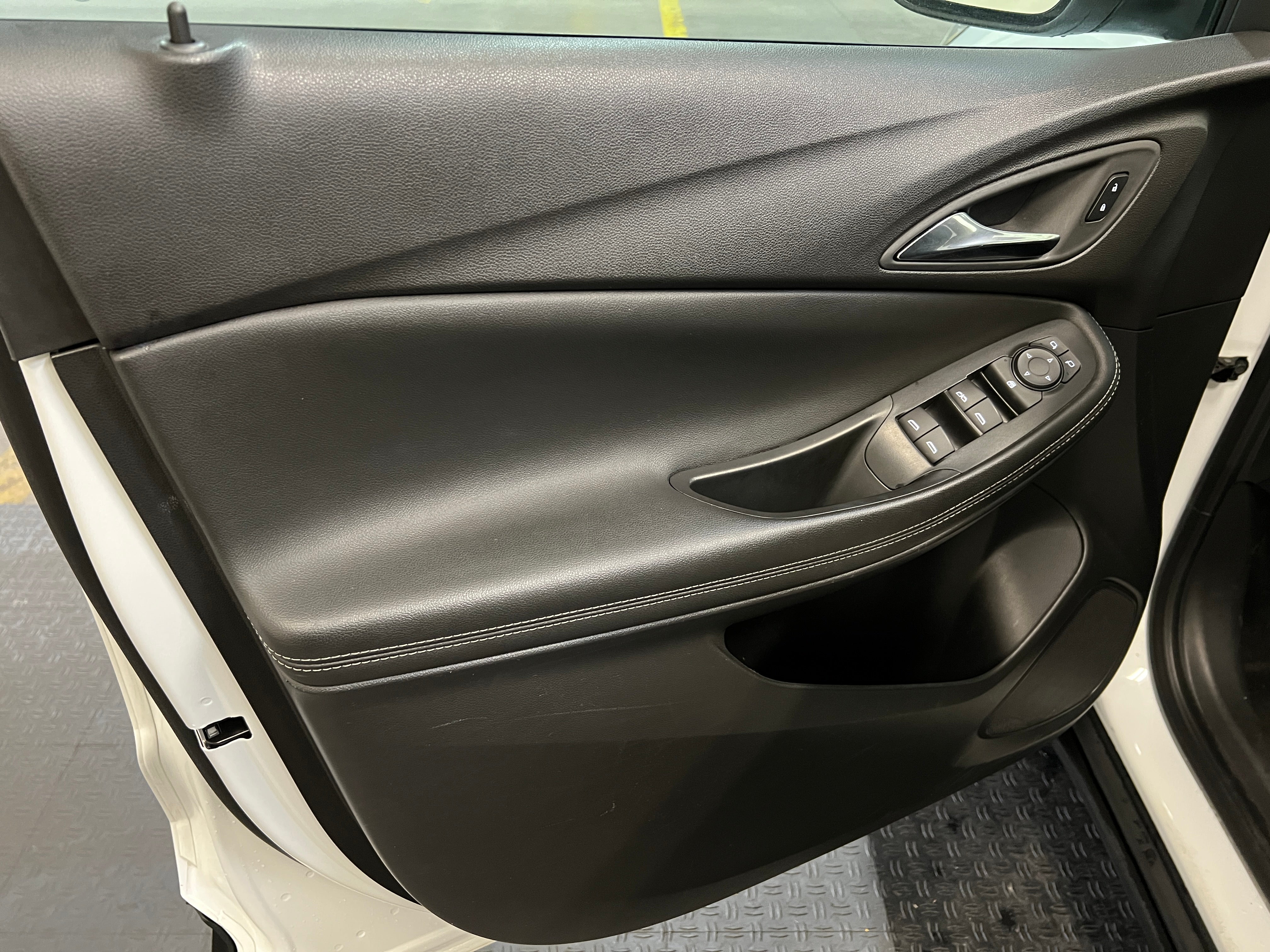 2025 Buick Encore GX Preferred - Photo 10