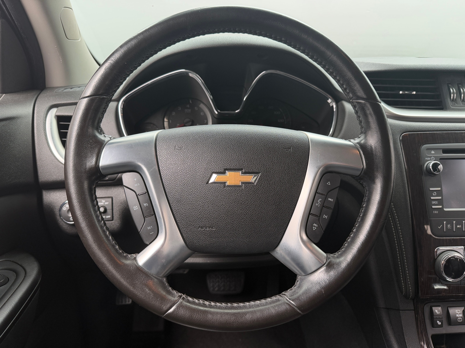 Thumbnail: 2015 Chevrolet Traverse - 5