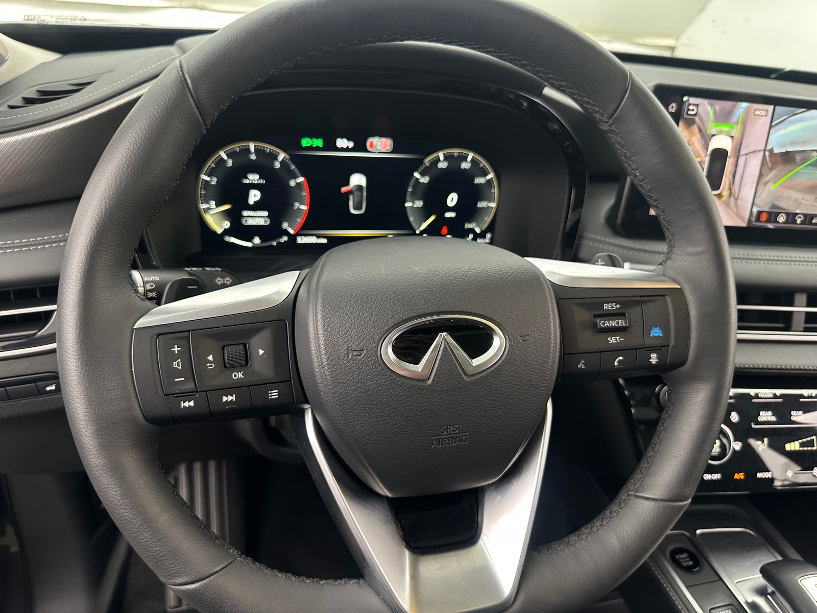 Thumbnail: 2026 INFINITI QX60 - 4