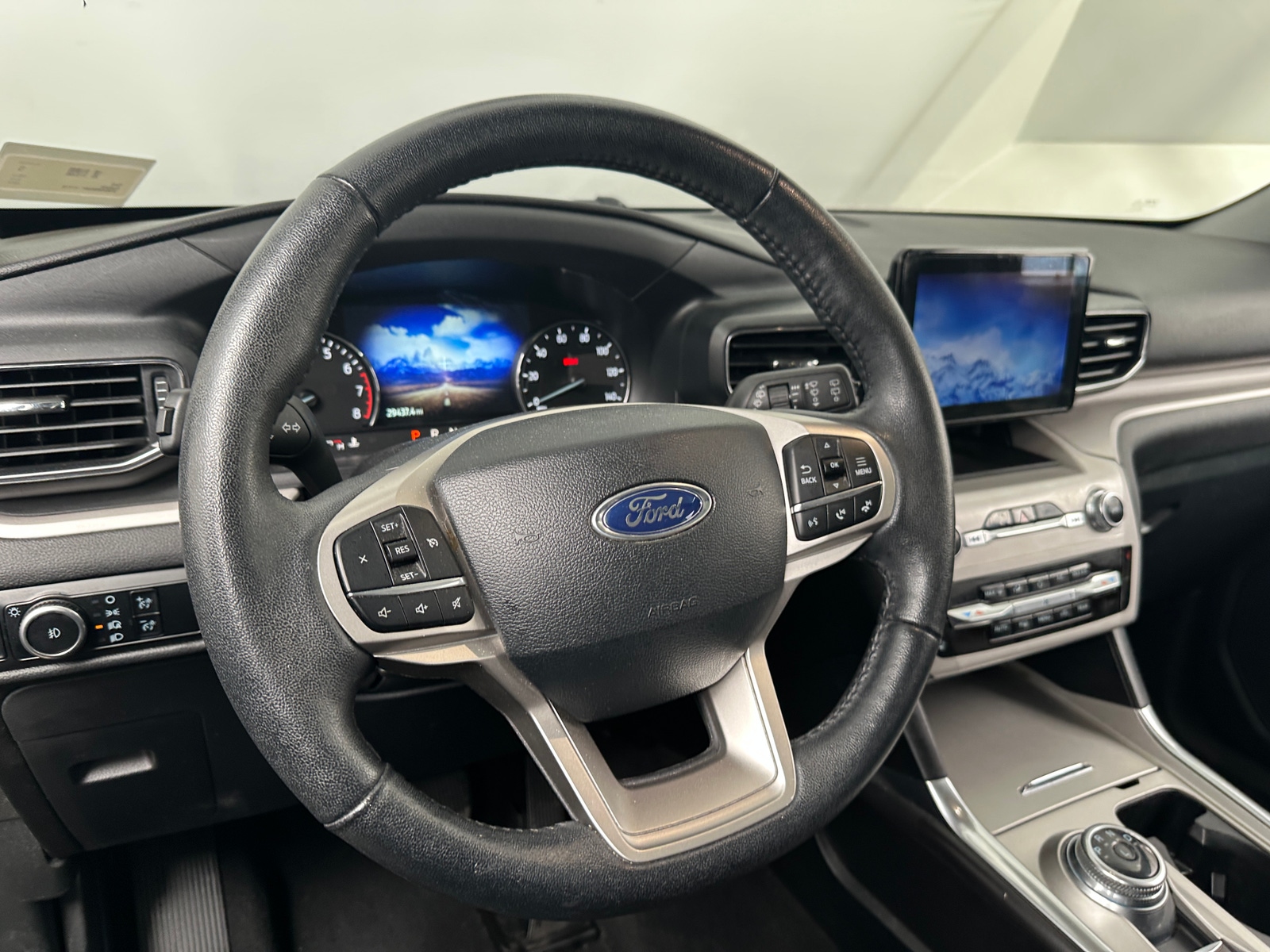 Thumbnail: 2024 Ford Explorer - 5