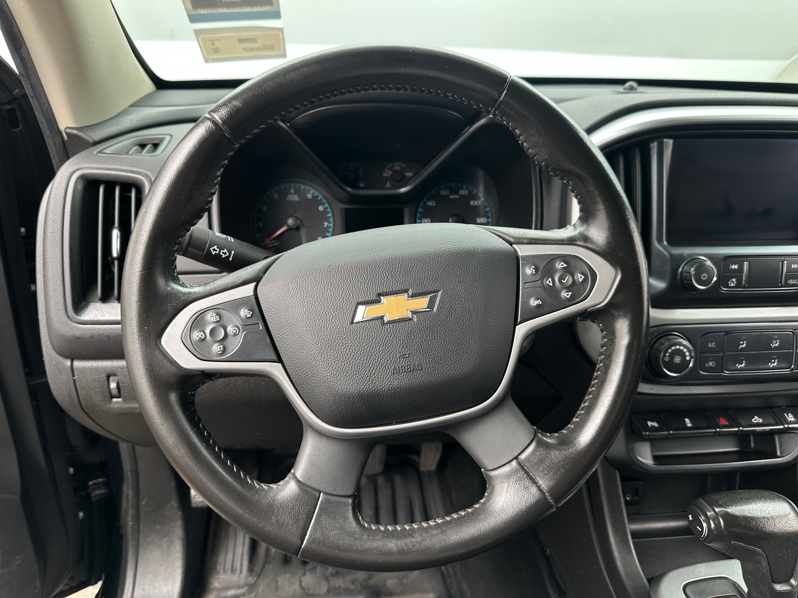 Thumbnail: 2021 Chevrolet Colorado - 4