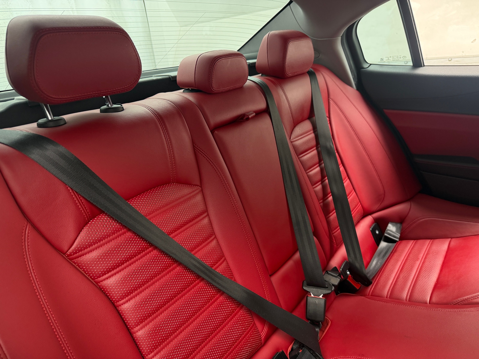 Thumbnail: 2019 Alfa Romeo Giulia - 5