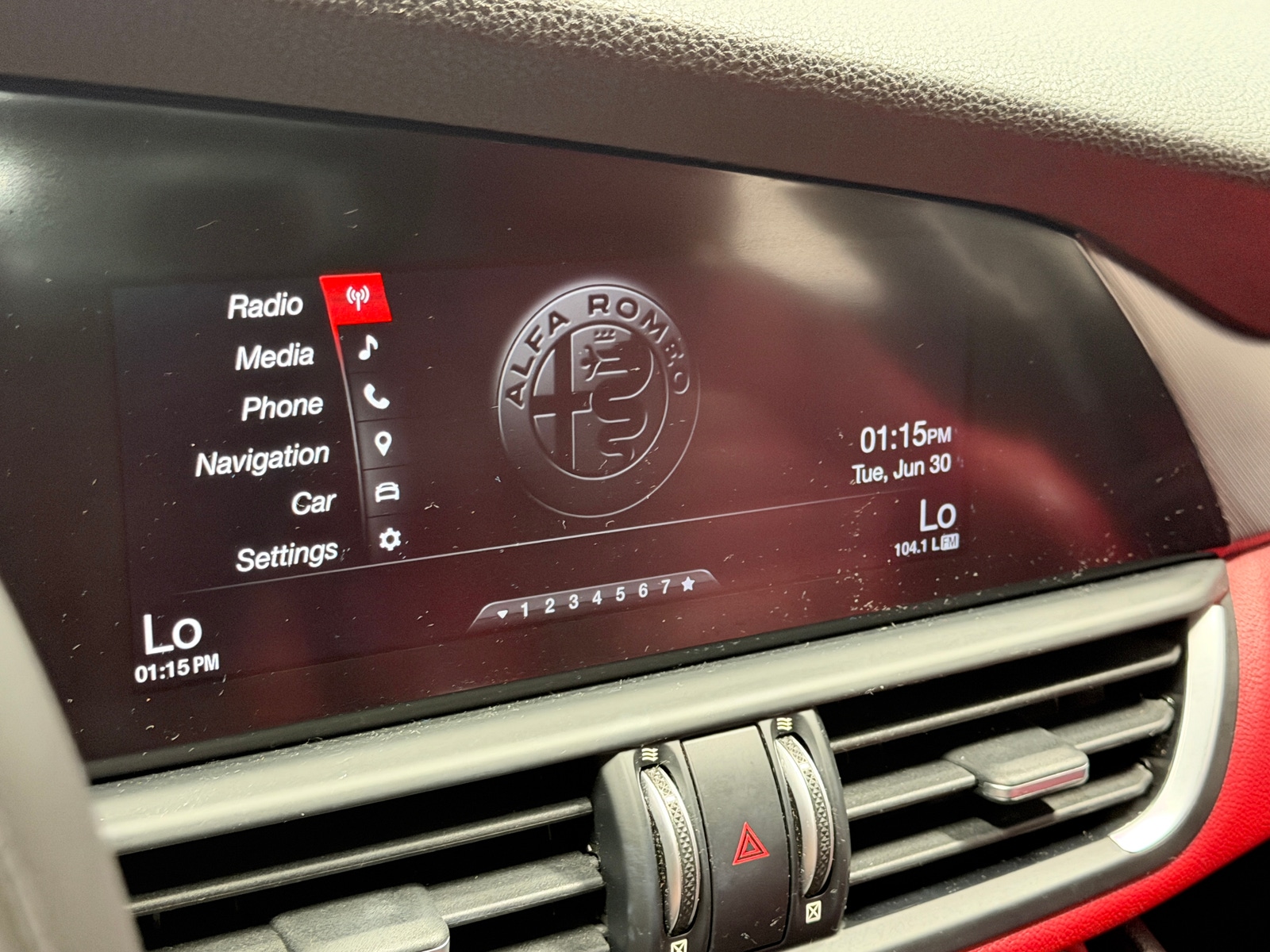 Thumbnail: 2019 Alfa Romeo Giulia - 3