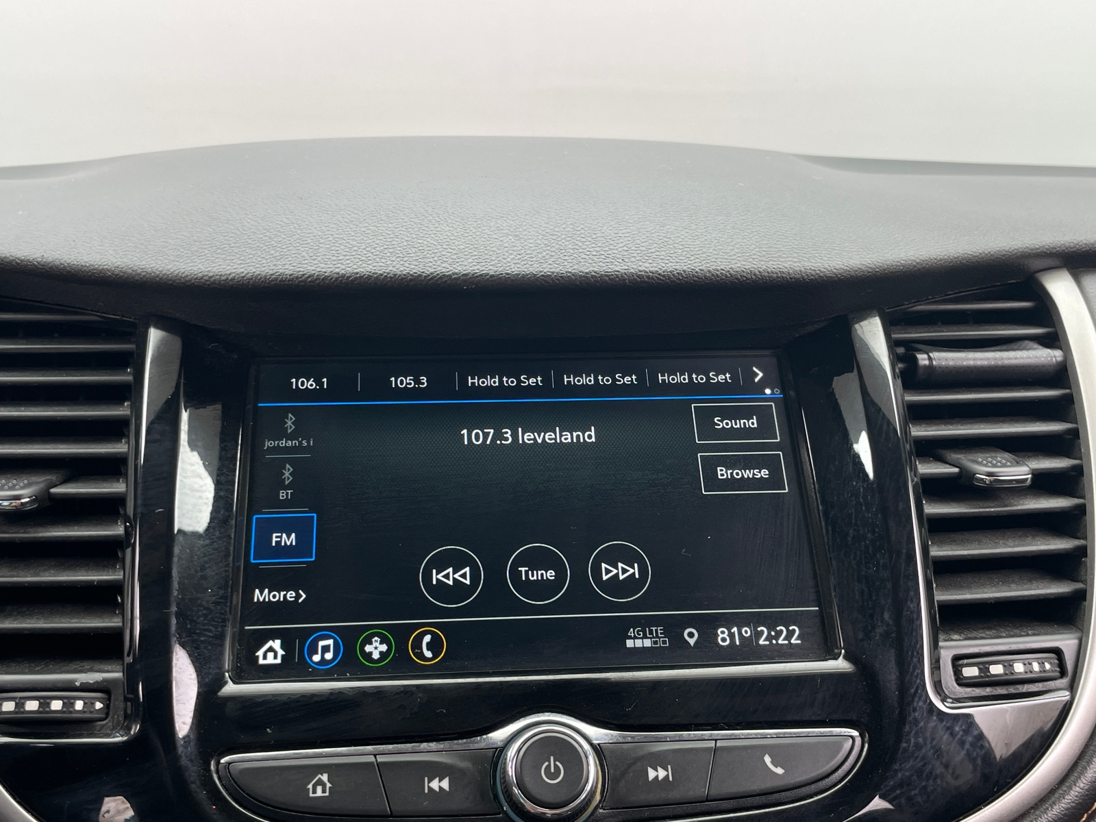 Thumbnail: 2019 Chevrolet Trax - 4