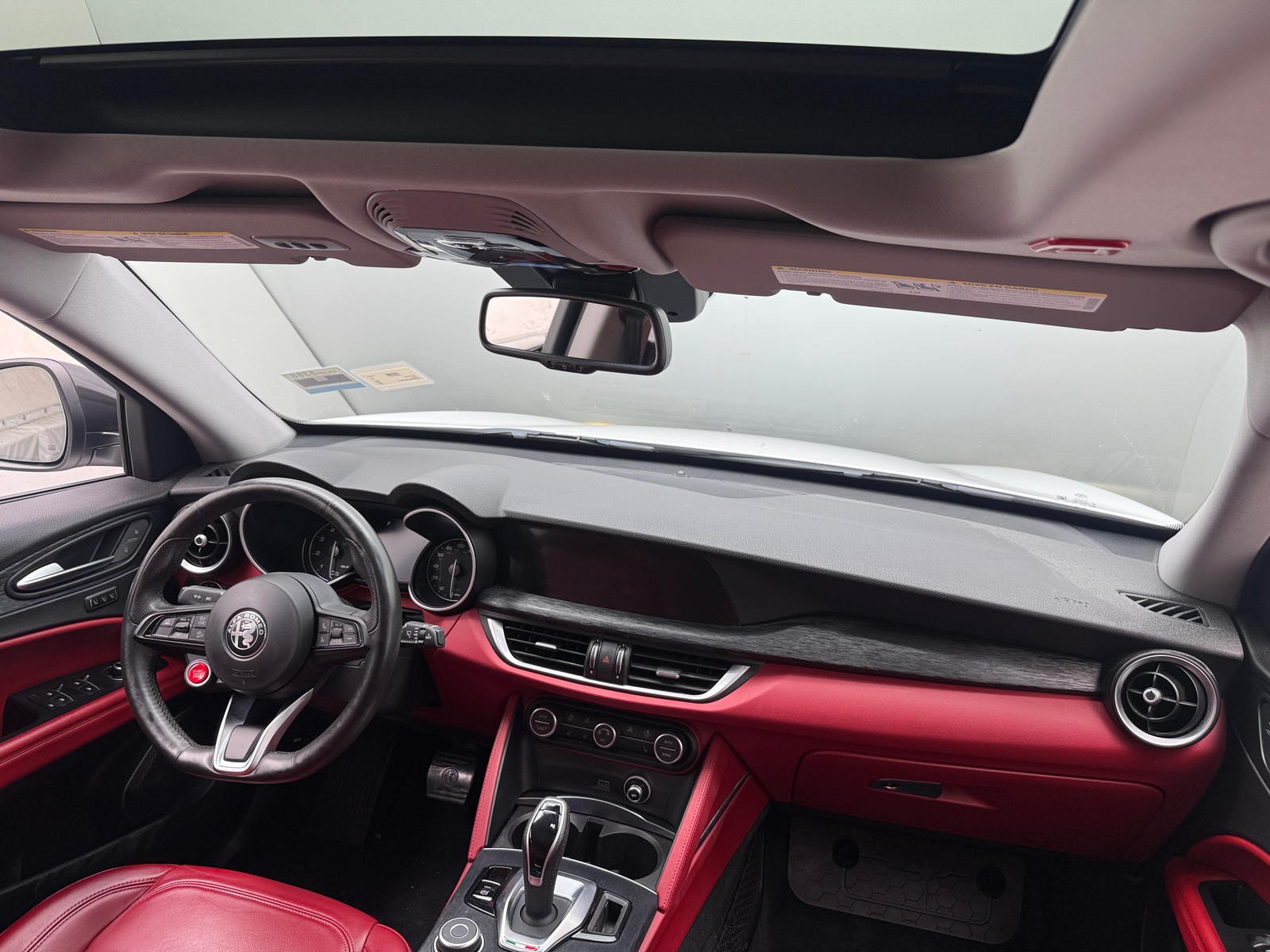 Thumbnail: 2021 Alfa Romeo Stelvio - 2