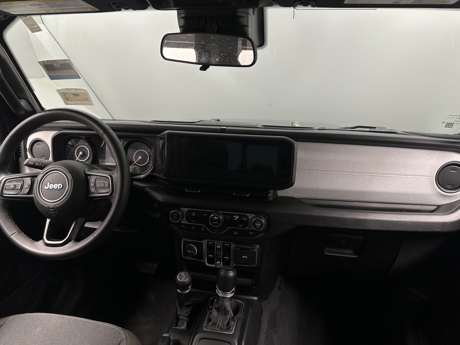 Thumbnail: 2025 Jeep Gladiator - 3