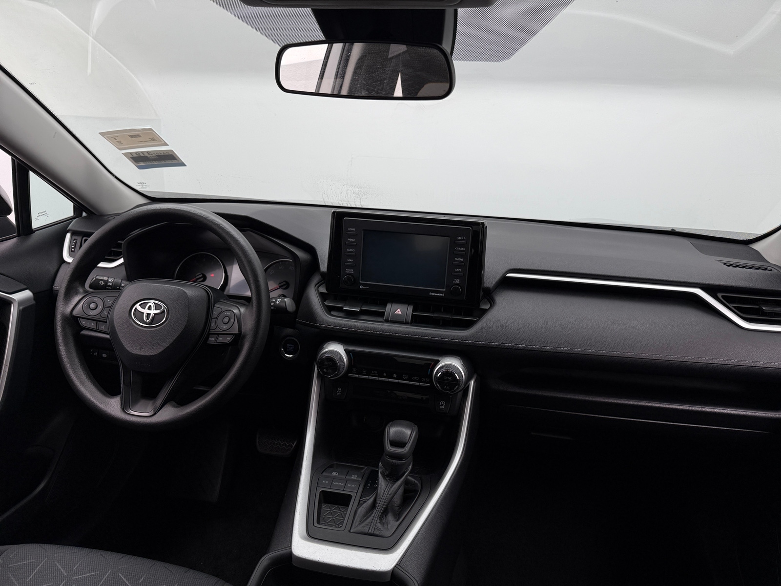 Thumbnail: 2021 Toyota RAV4 - 3