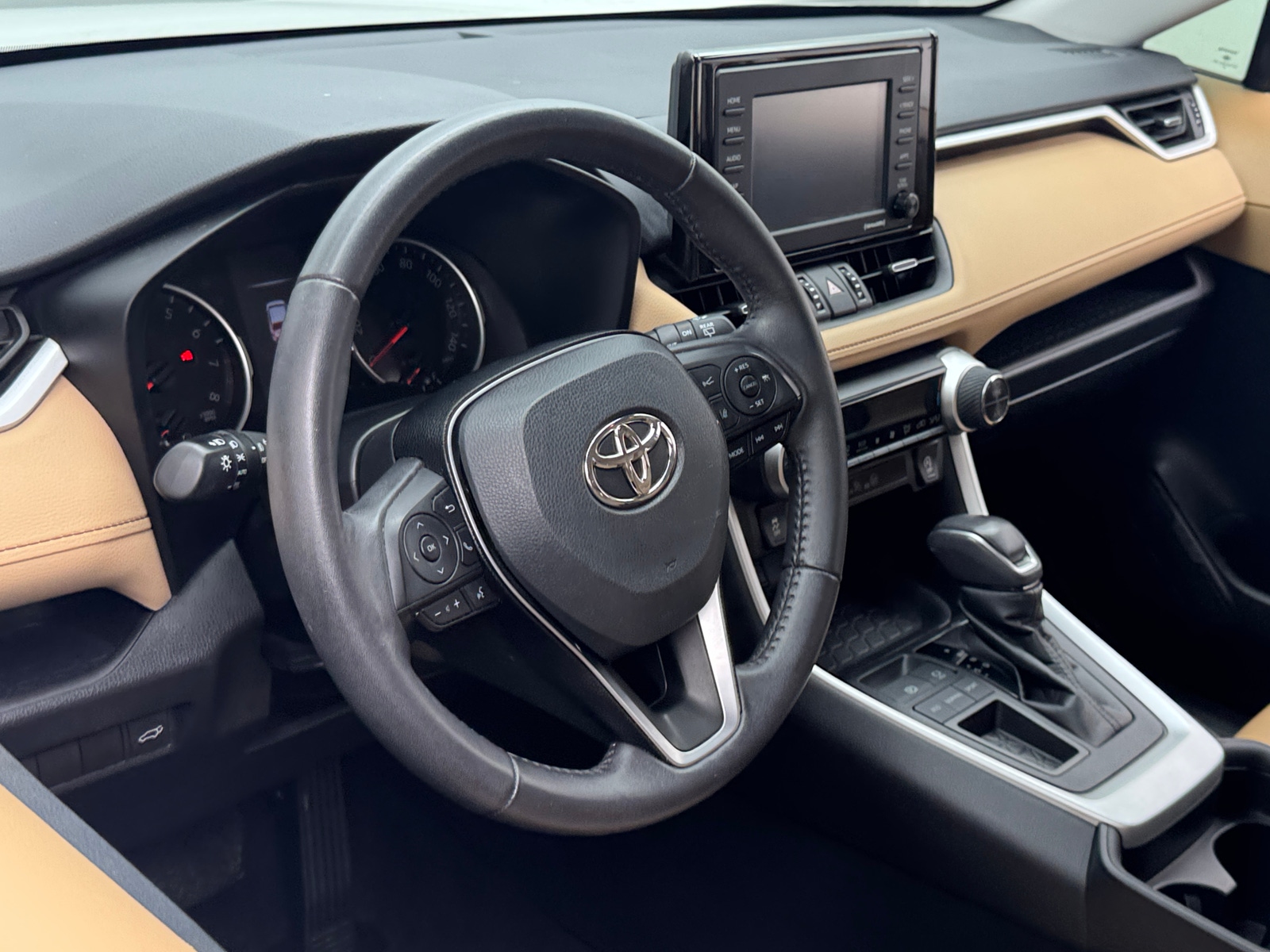 Thumbnail: 2021 Toyota RAV4 - 4