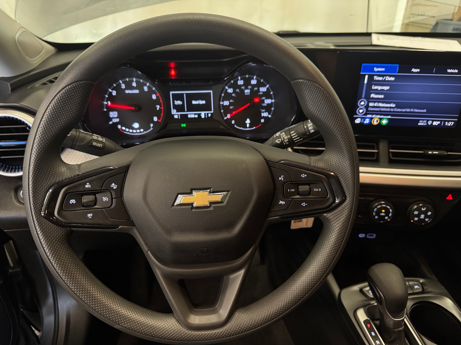 Thumbnail: 2025 Chevrolet Trax - 5