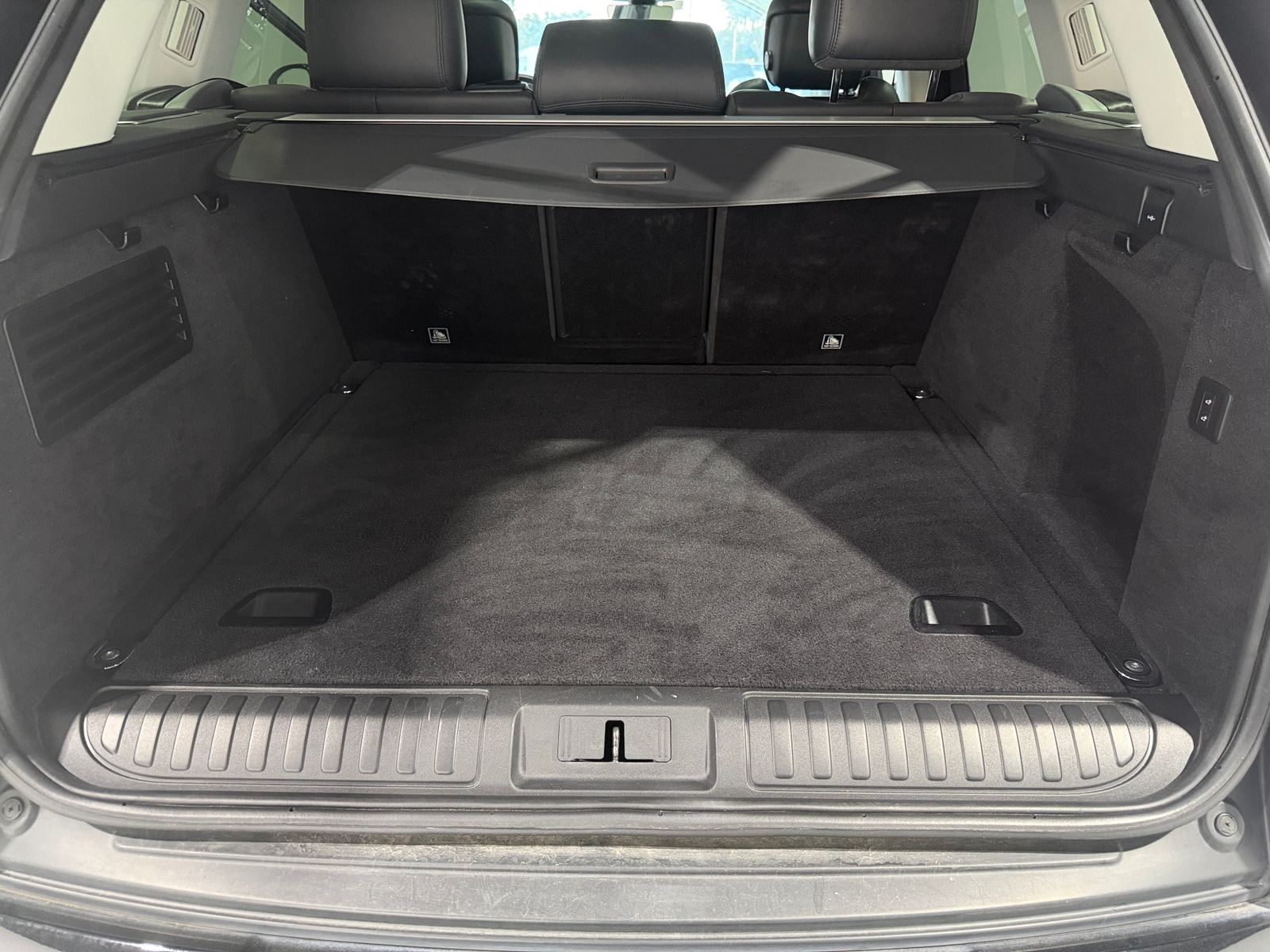 Thumbnail: 2019 Land Rover Range Rover Sport - 6