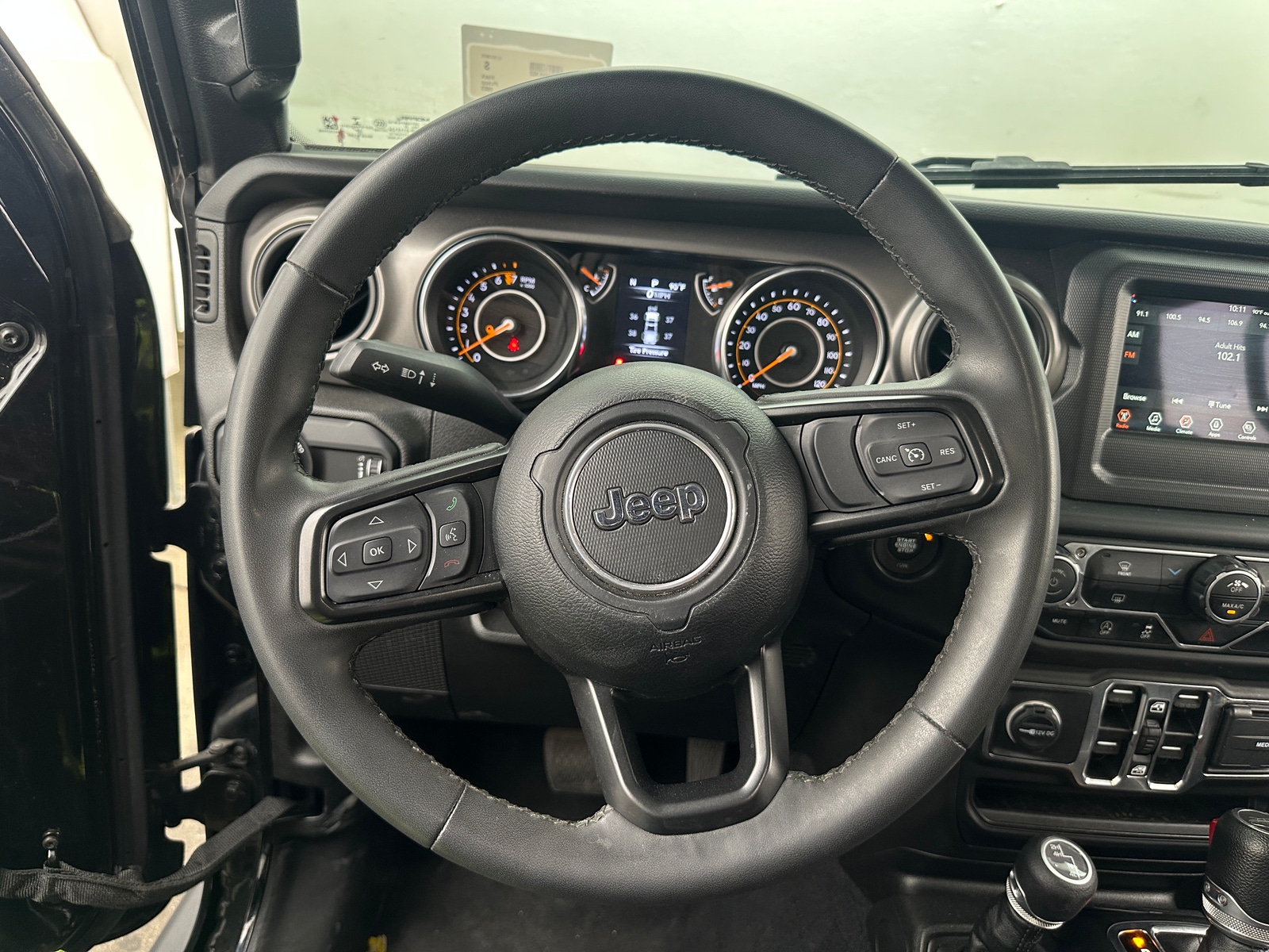 Thumbnail: 2023 Jeep Gladiator - 5
