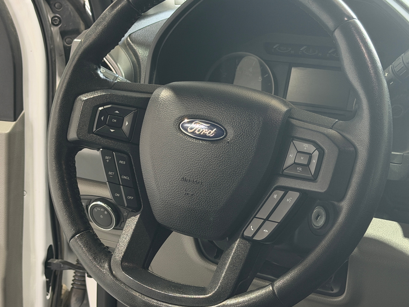 Thumbnail: 2020 Ford Econoline - 5