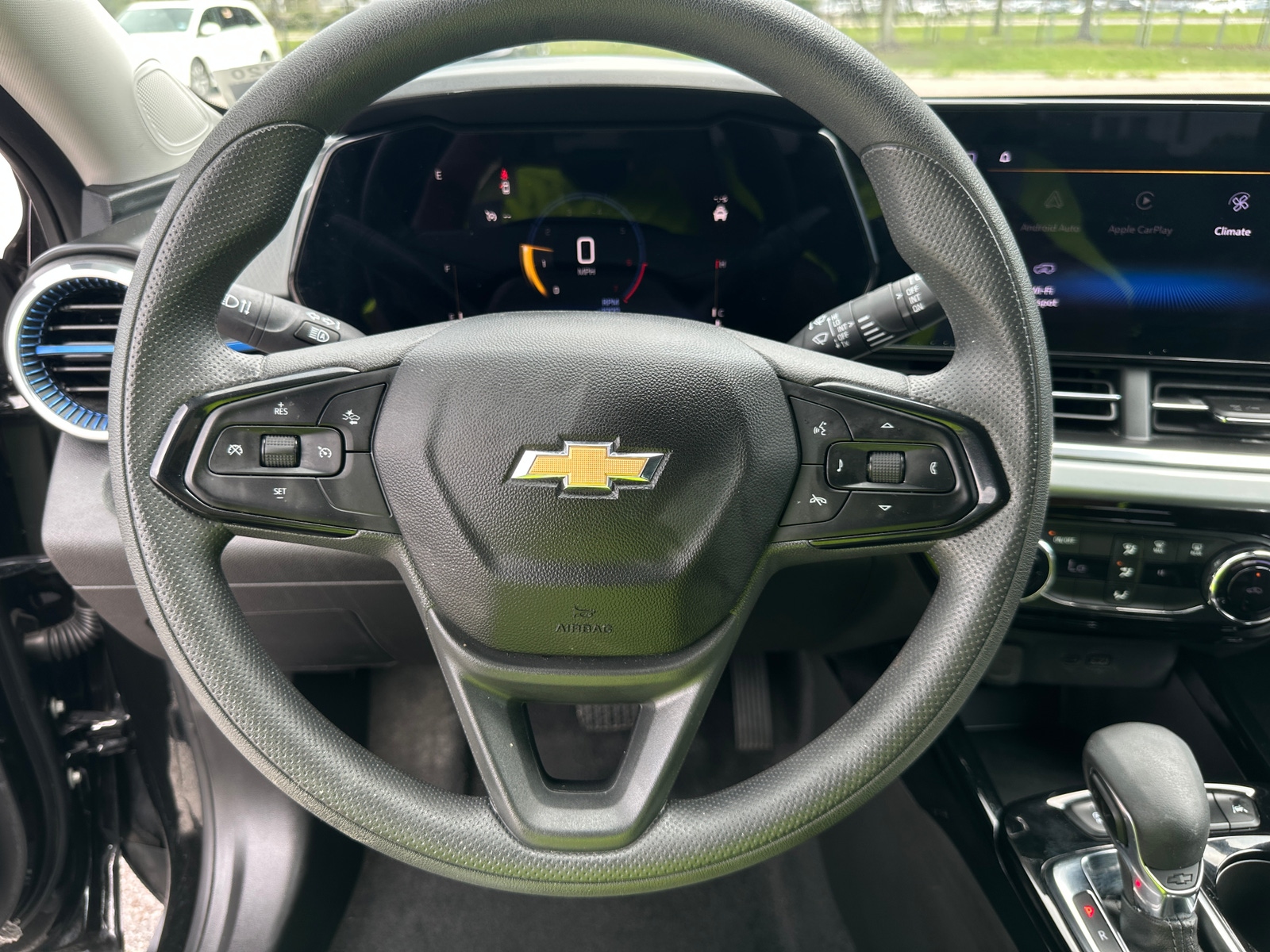Thumbnail: 2025 Chevrolet Trax - 5