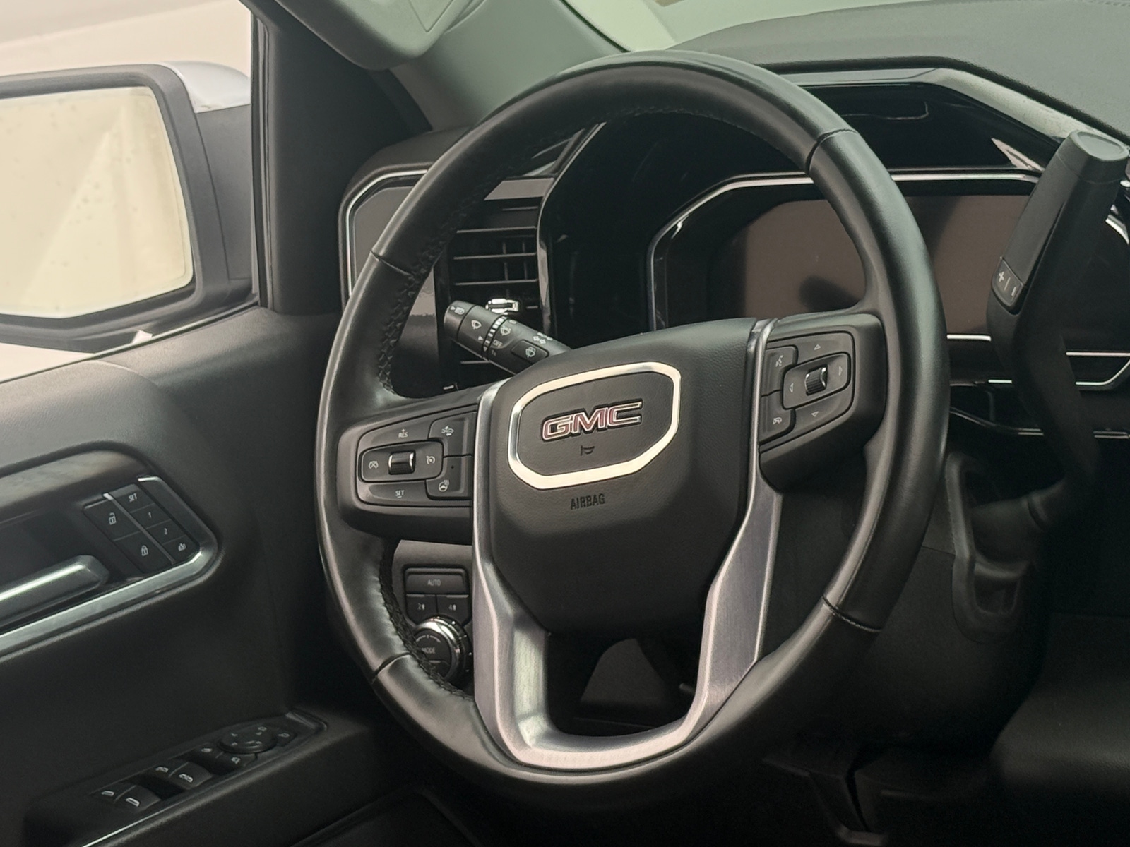 Thumbnail: 2025 GMC Sierra 1500 - 4