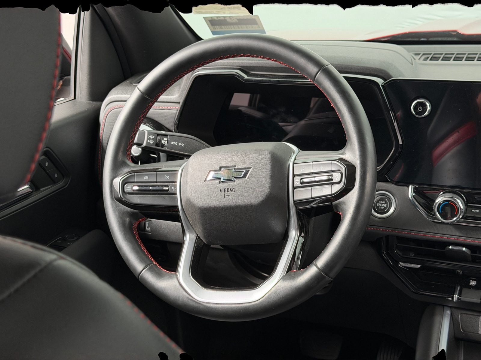 Thumbnail: 2023 Chevrolet Colorado - 5