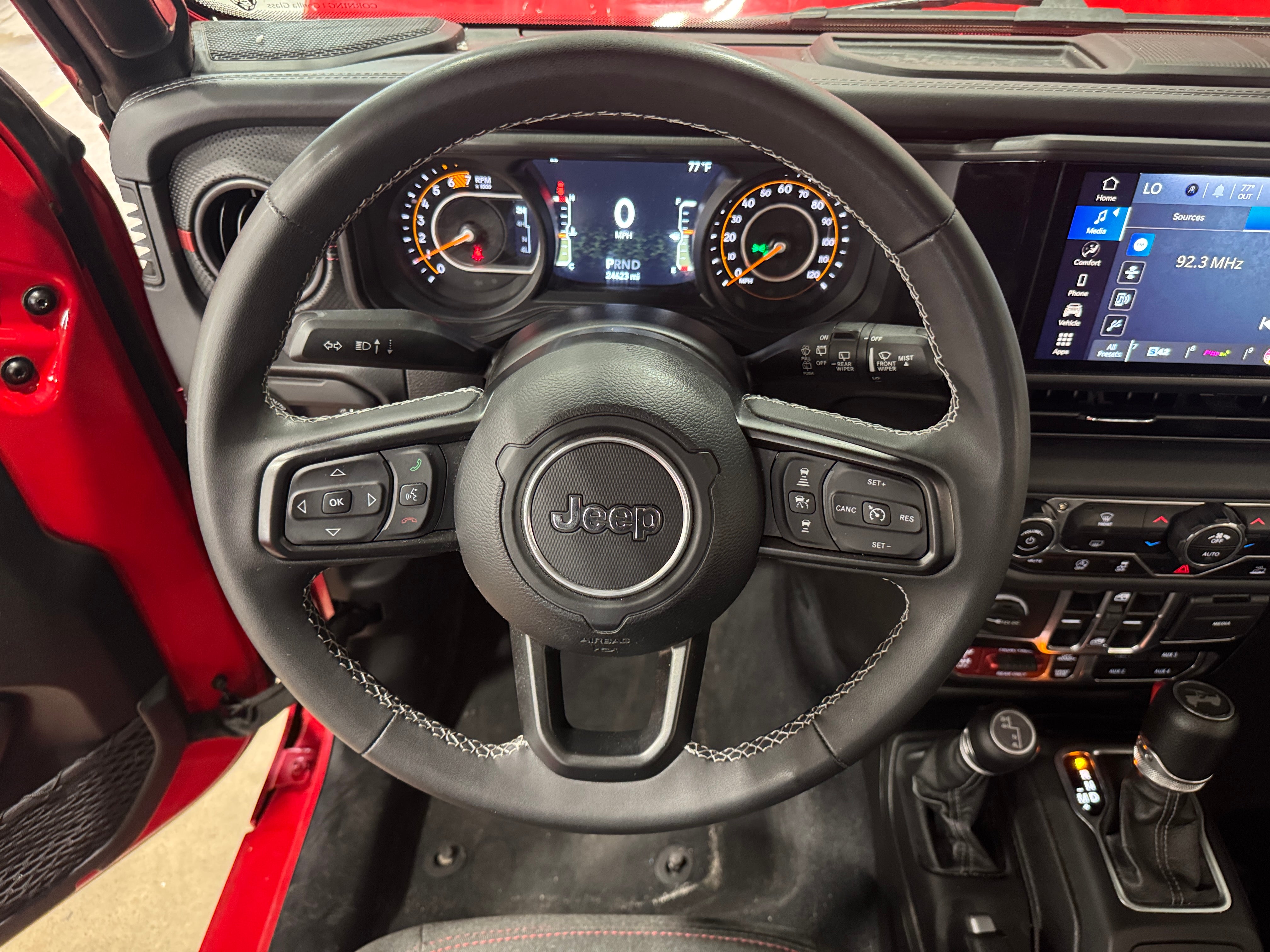 2025 Jeep Wrangler 4-Door Rubicon - Photo 8