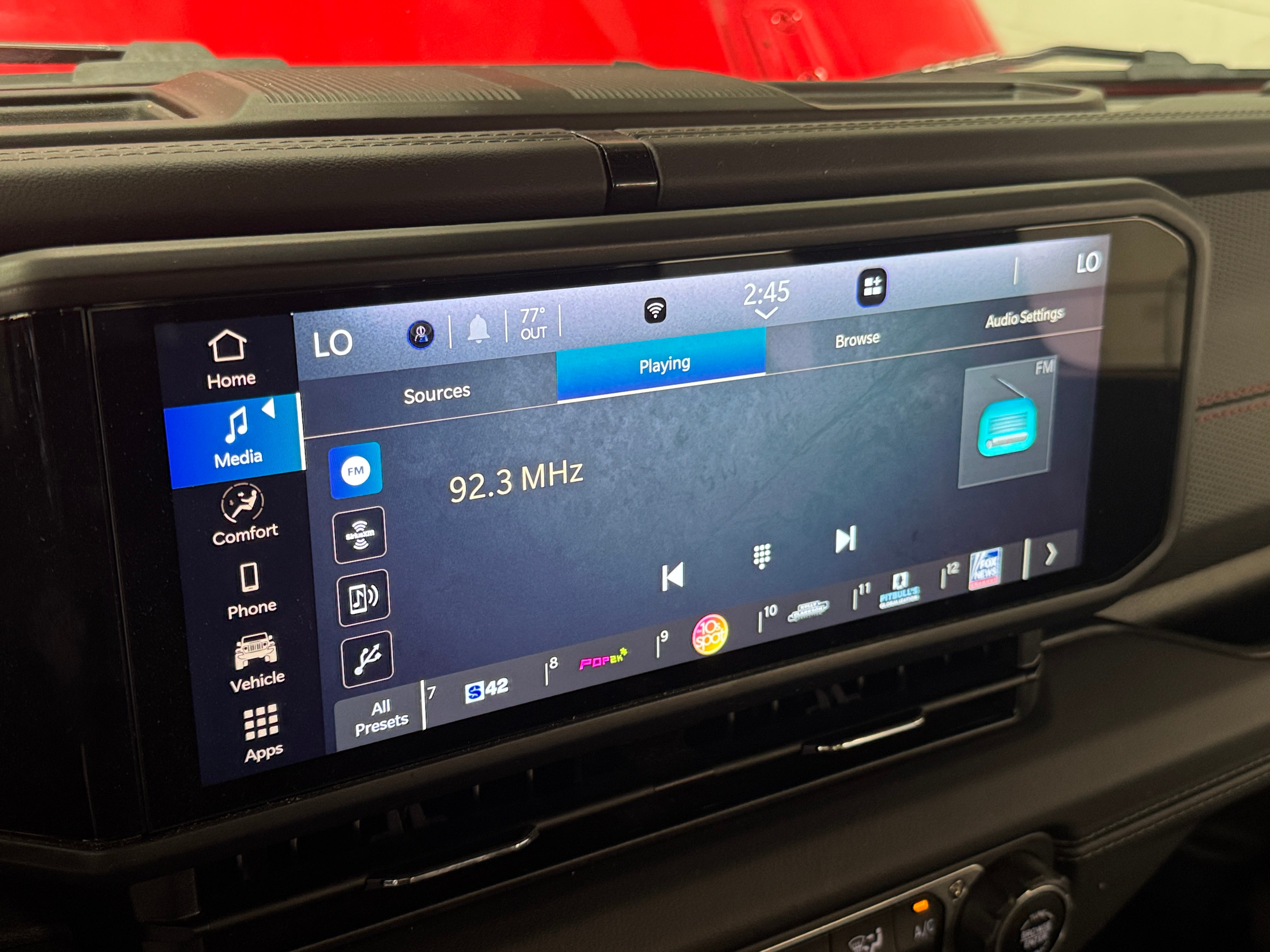 2025 Jeep Wrangler 4-Door Rubicon - Photo 11