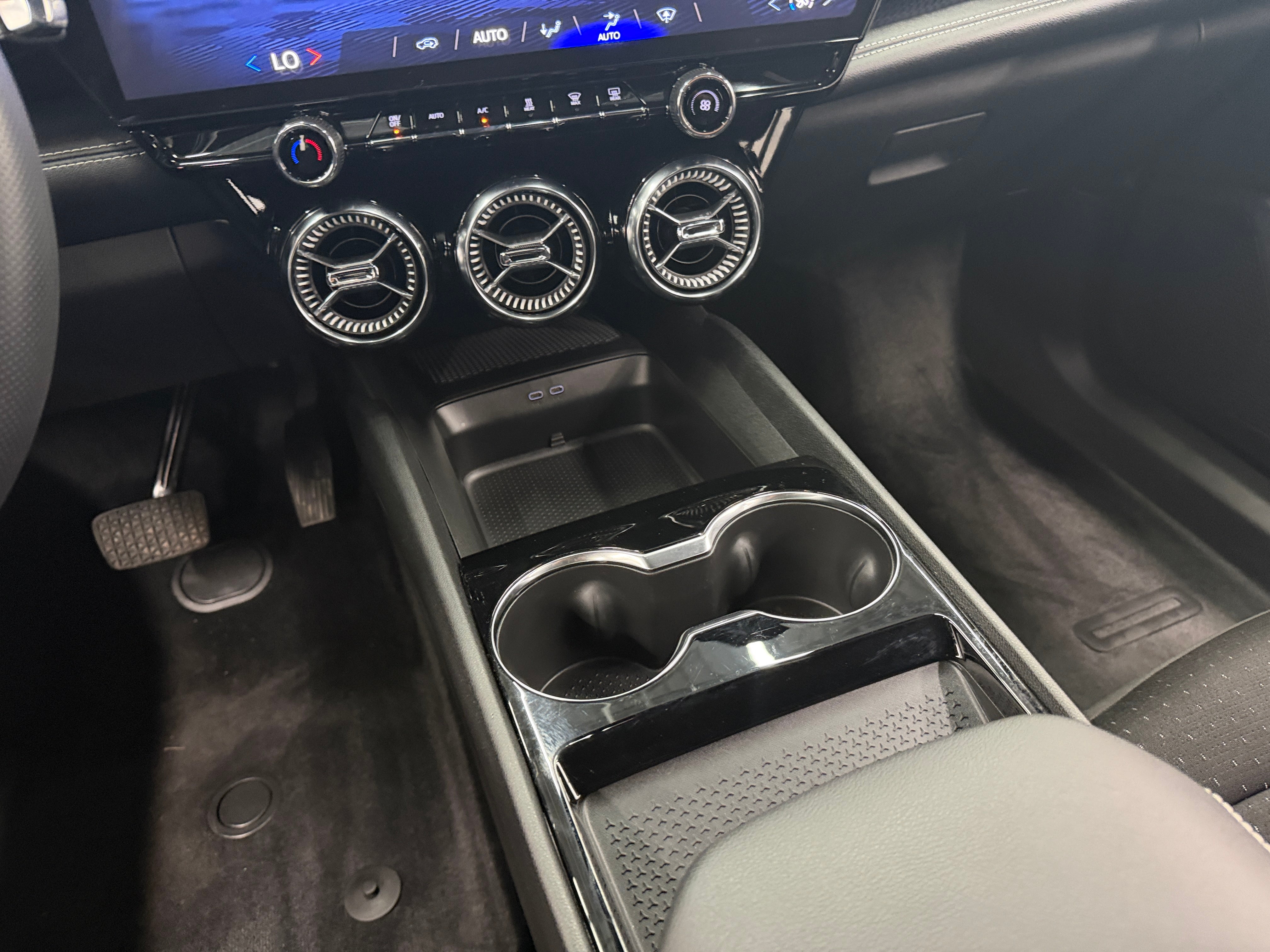 2025 Chevrolet Blazer EV LT - Photo 5