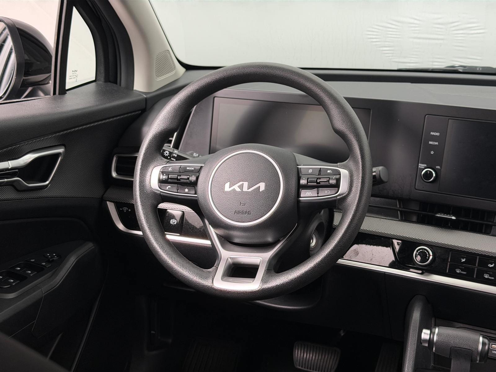 Thumbnail: 2025 Kia Sportage - 5