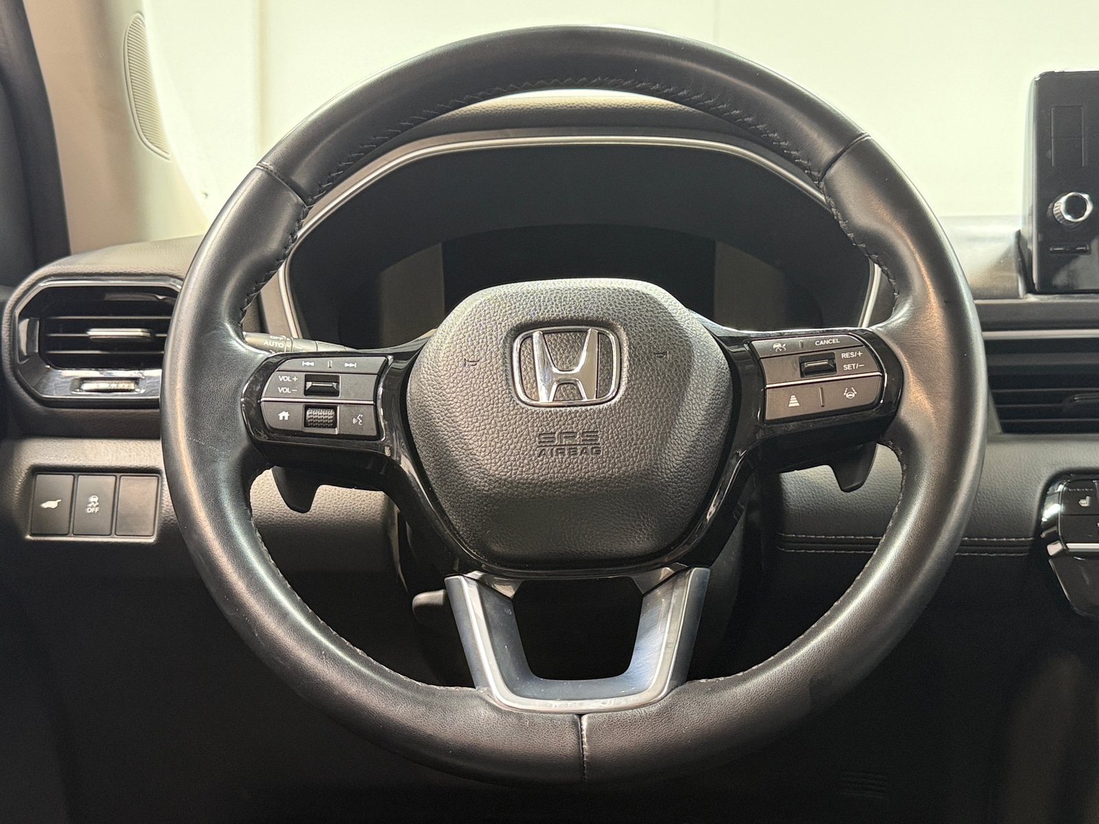 Thumbnail: 2023 Honda Pilot - 4