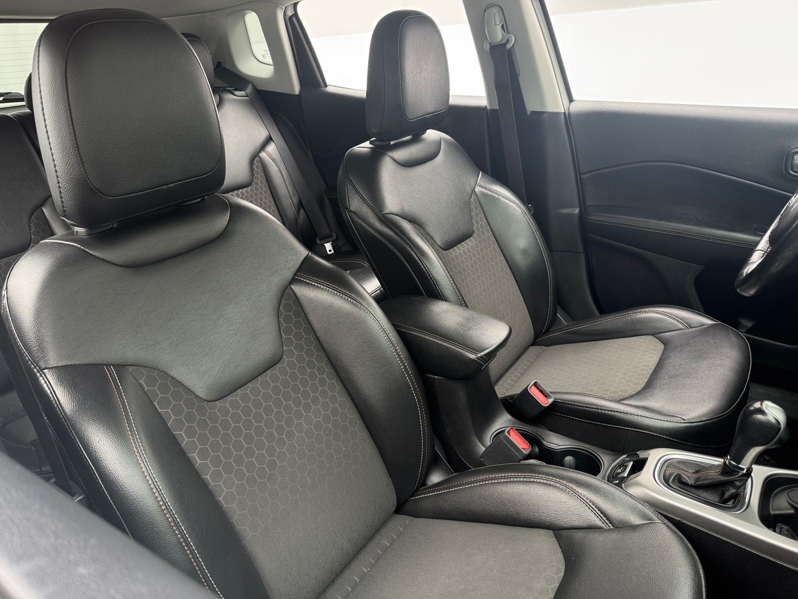 Thumbnail: 2020 Jeep Compass - 2