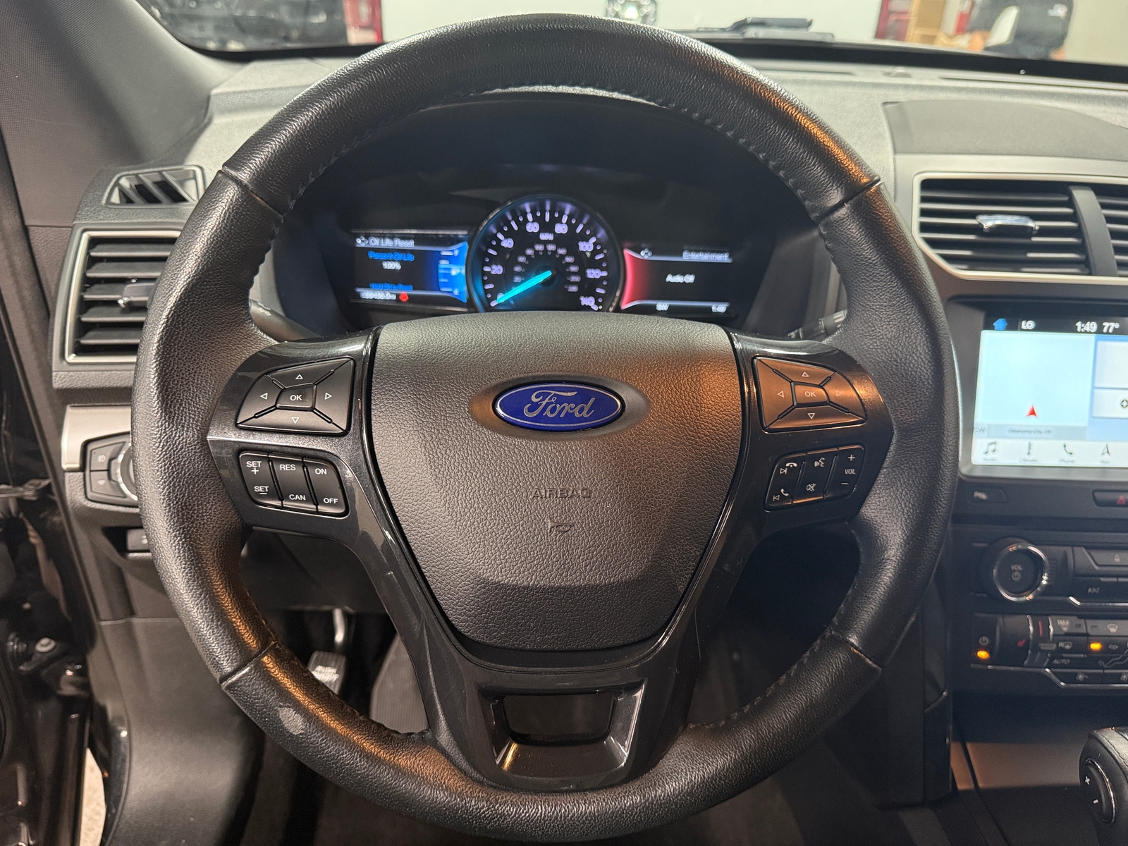 Thumbnail: 2018 Ford Explorer - 5