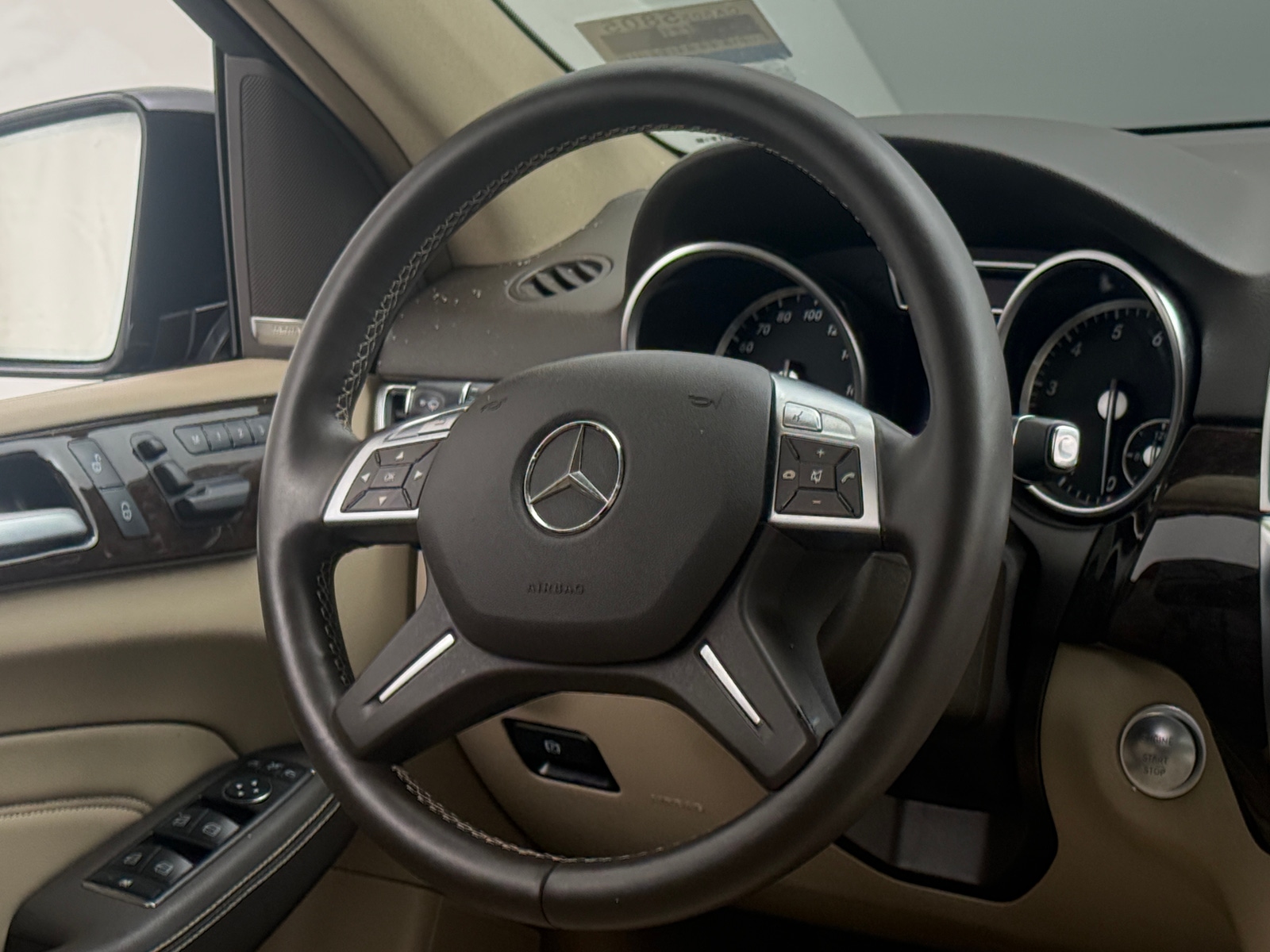 Thumbnail: 2014 Mercedes-Benz M-Class - 4