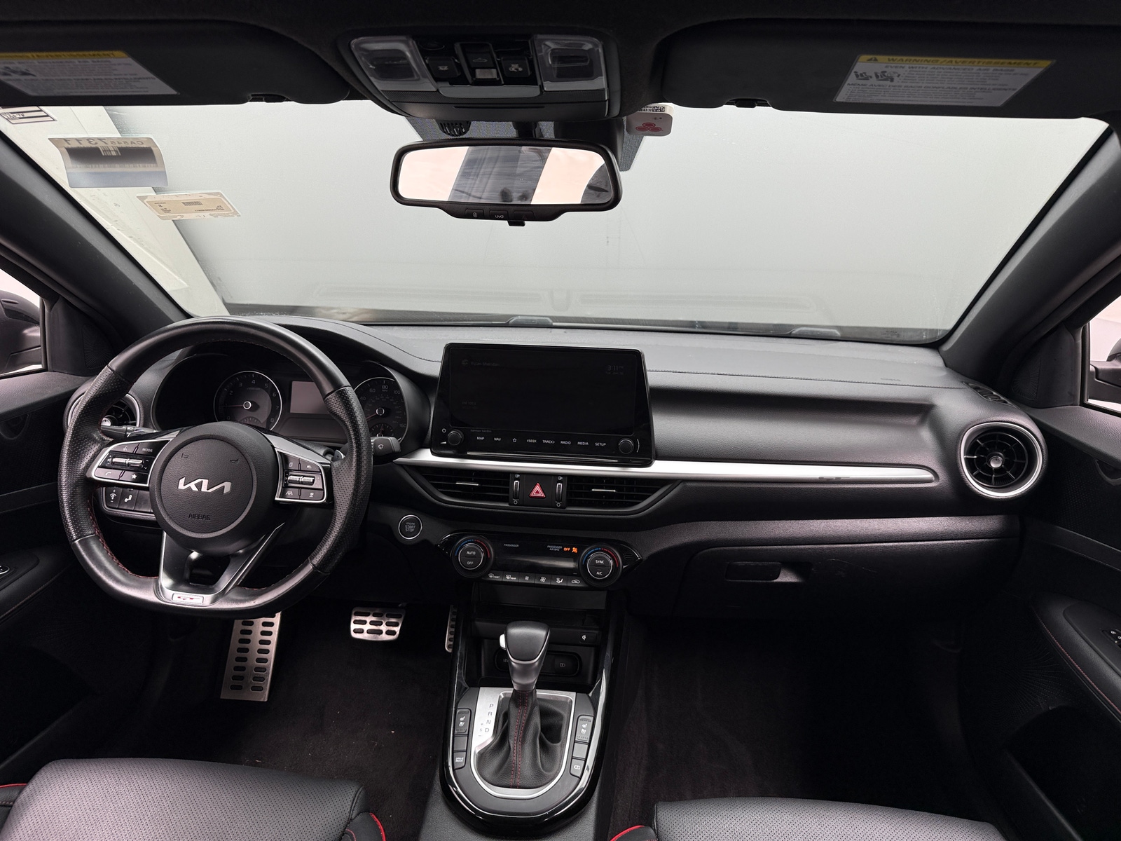 Thumbnail: 2022 Kia Forte - 3