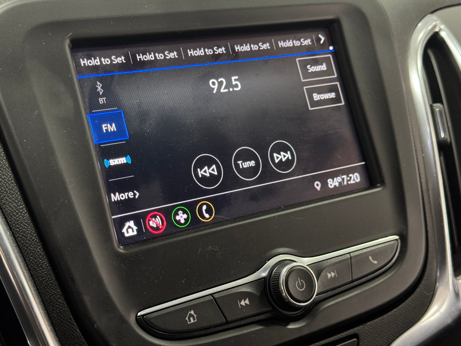 Thumbnail: 2021 Chevrolet Equinox - 4