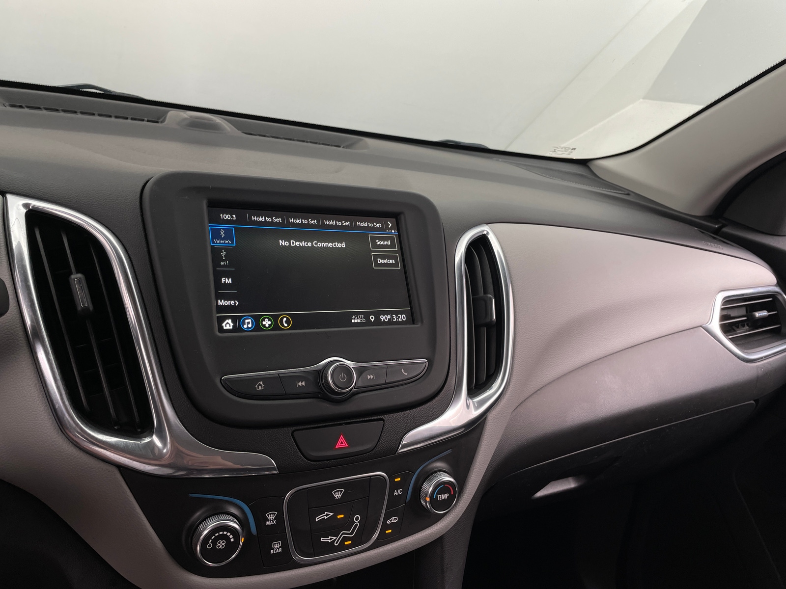 Thumbnail: 2019 Chevrolet Equinox - 4