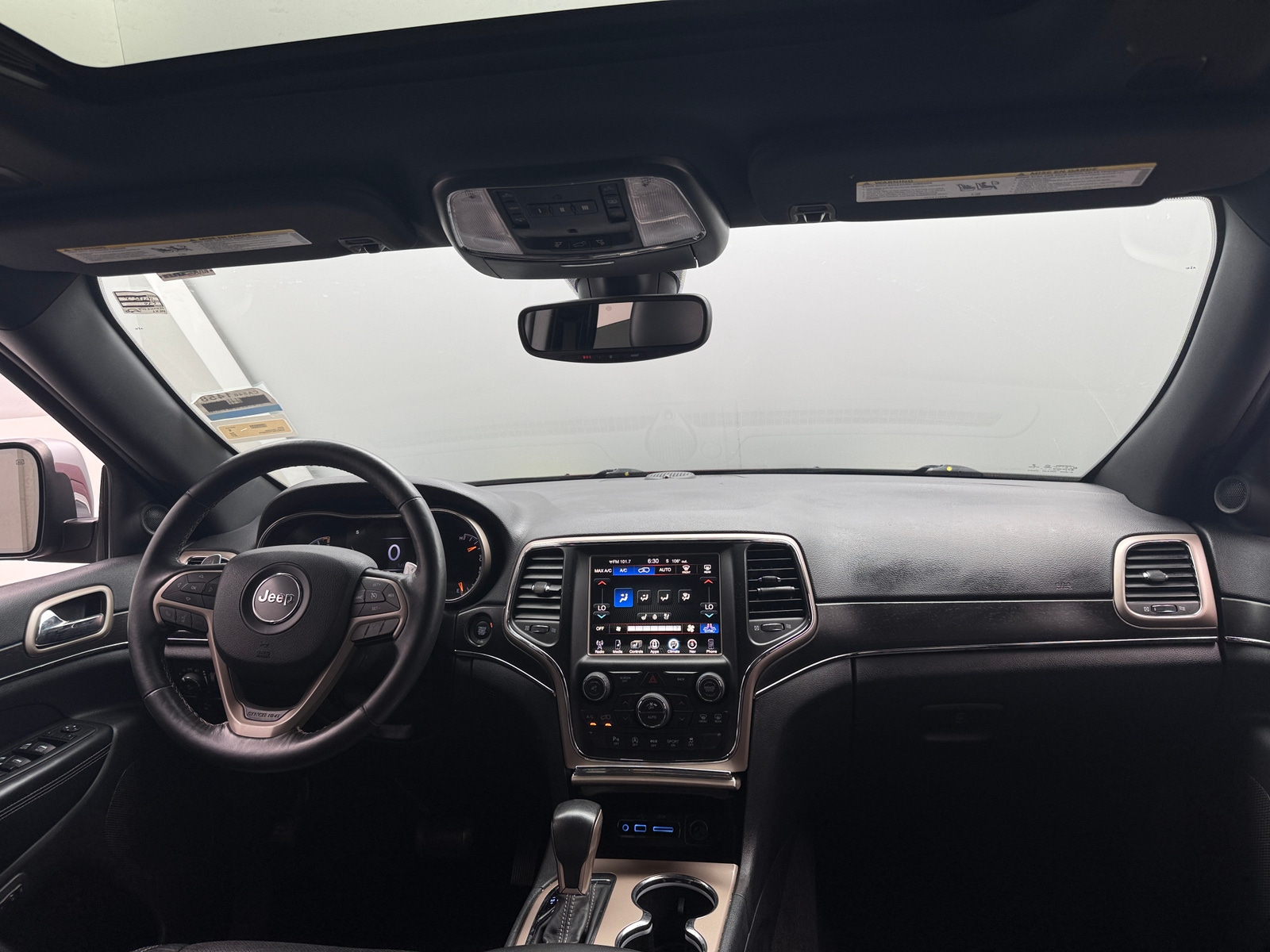Thumbnail: 2017 Jeep Grand Cherokee - 2