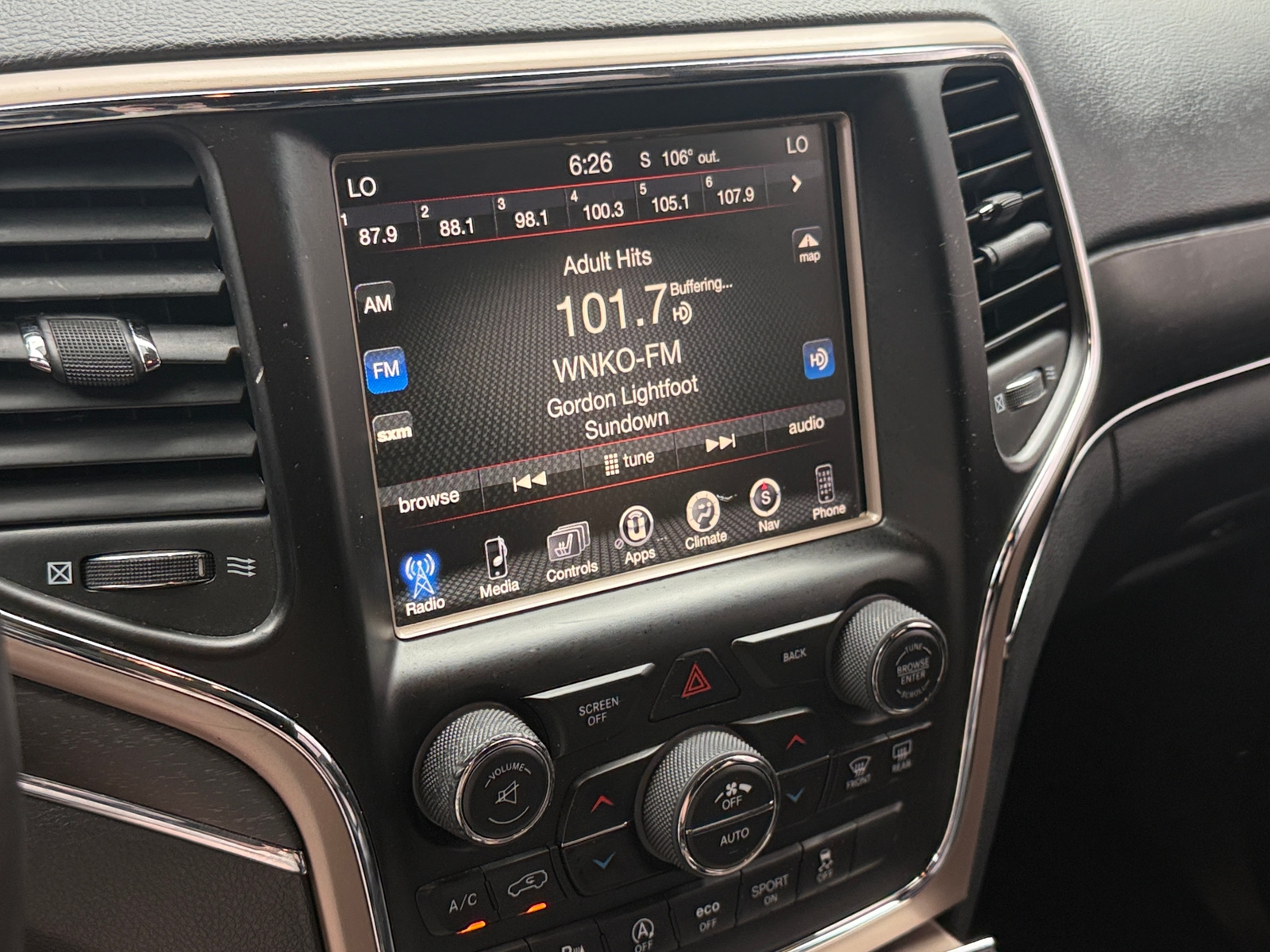 Thumbnail: 2017 Jeep Grand Cherokee - 3